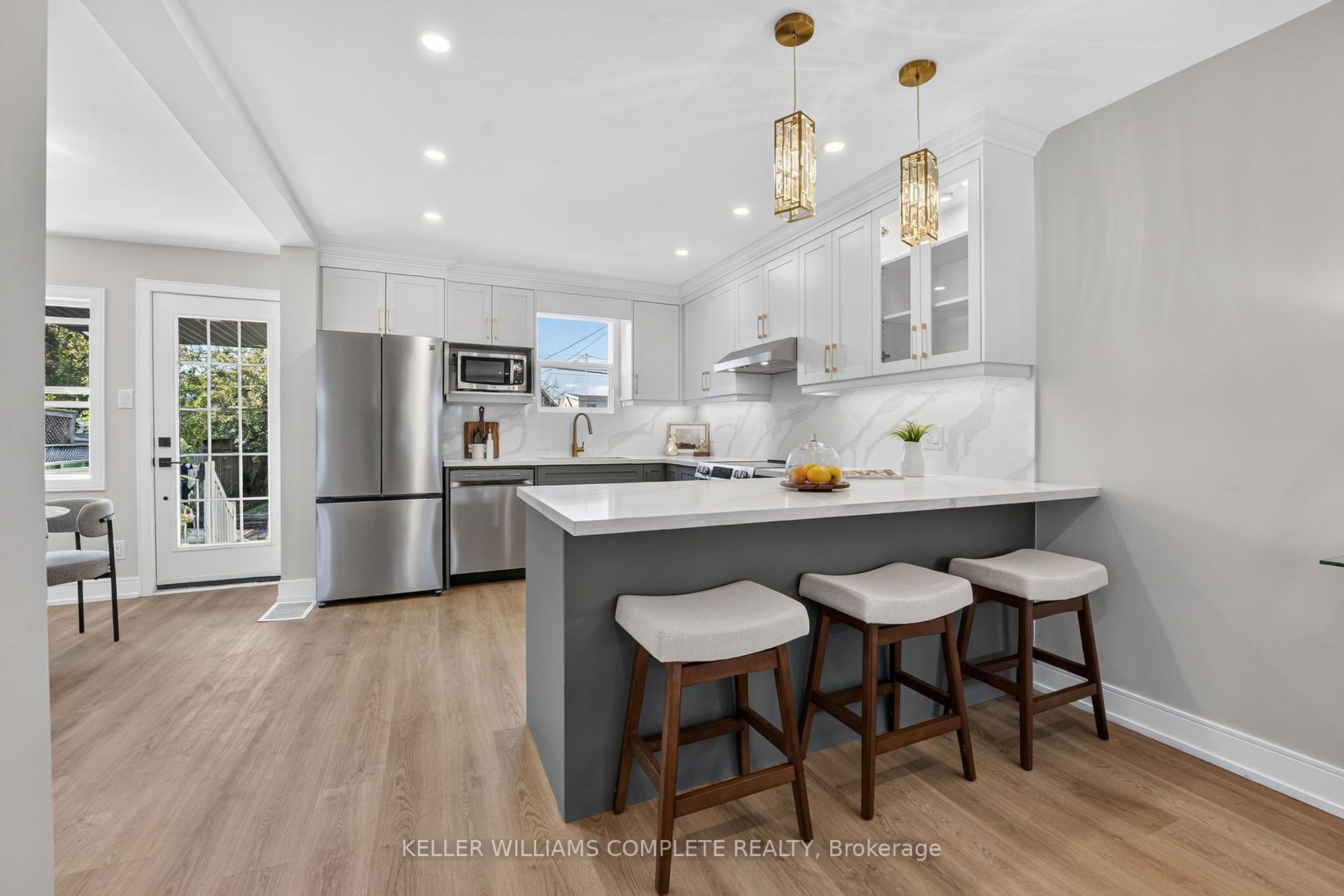 Photo 14 of 215 Paling Avenue, Hamilton, Homeside — HOMEH