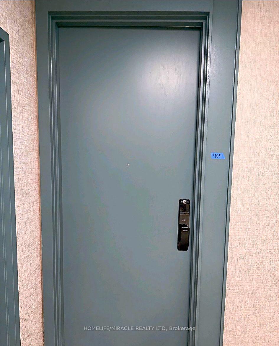Photo 2 of Unit 404, 800 Broadview Avenue, Toronto, Playter Estates-Danforth — HOMEH