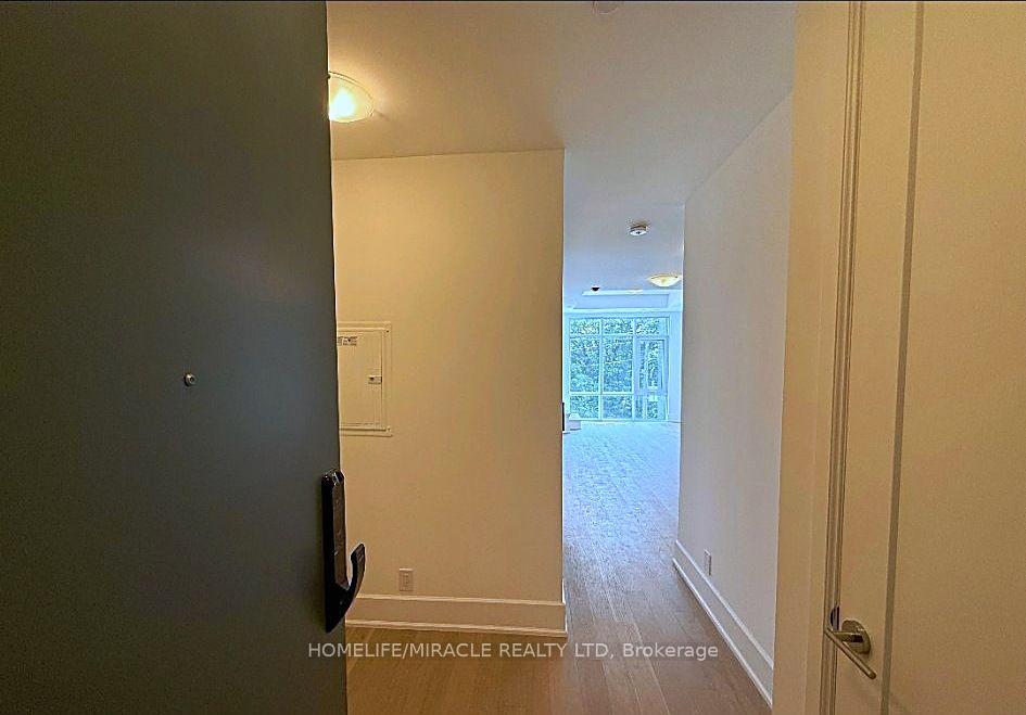 Photo 3 of Unit 404, 800 Broadview Avenue, Toronto, Playter Estates-Danforth — HOMEH
