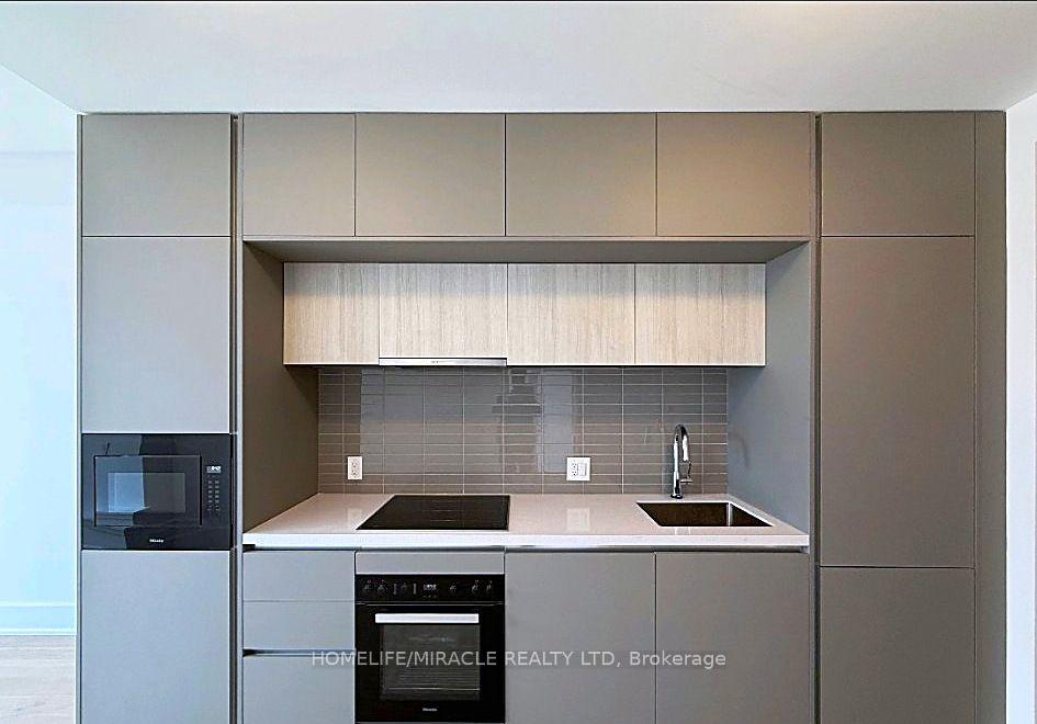 Photo 7 of Unit 404, 800 Broadview Avenue, Toronto, Playter Estates-Danforth — HOMEH