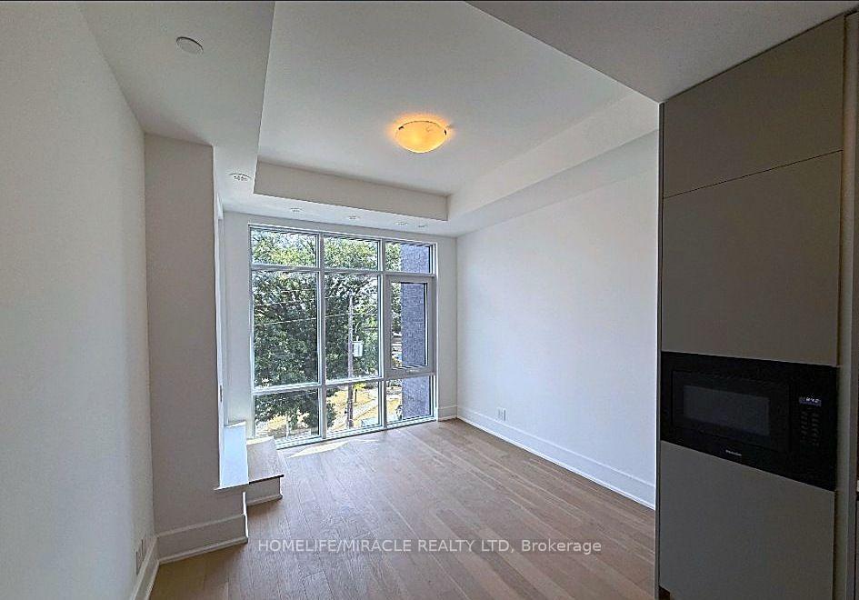 Photo 8 of Unit 404, 800 Broadview Avenue, Toronto, Playter Estates-Danforth — HOMEH
