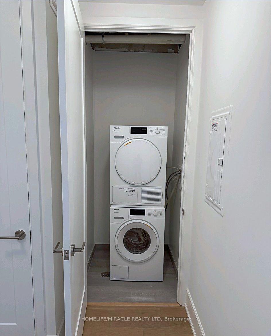 Photo 21 of Unit 404, 800 Broadview Avenue, Toronto, Playter Estates-Danforth — HOMEH