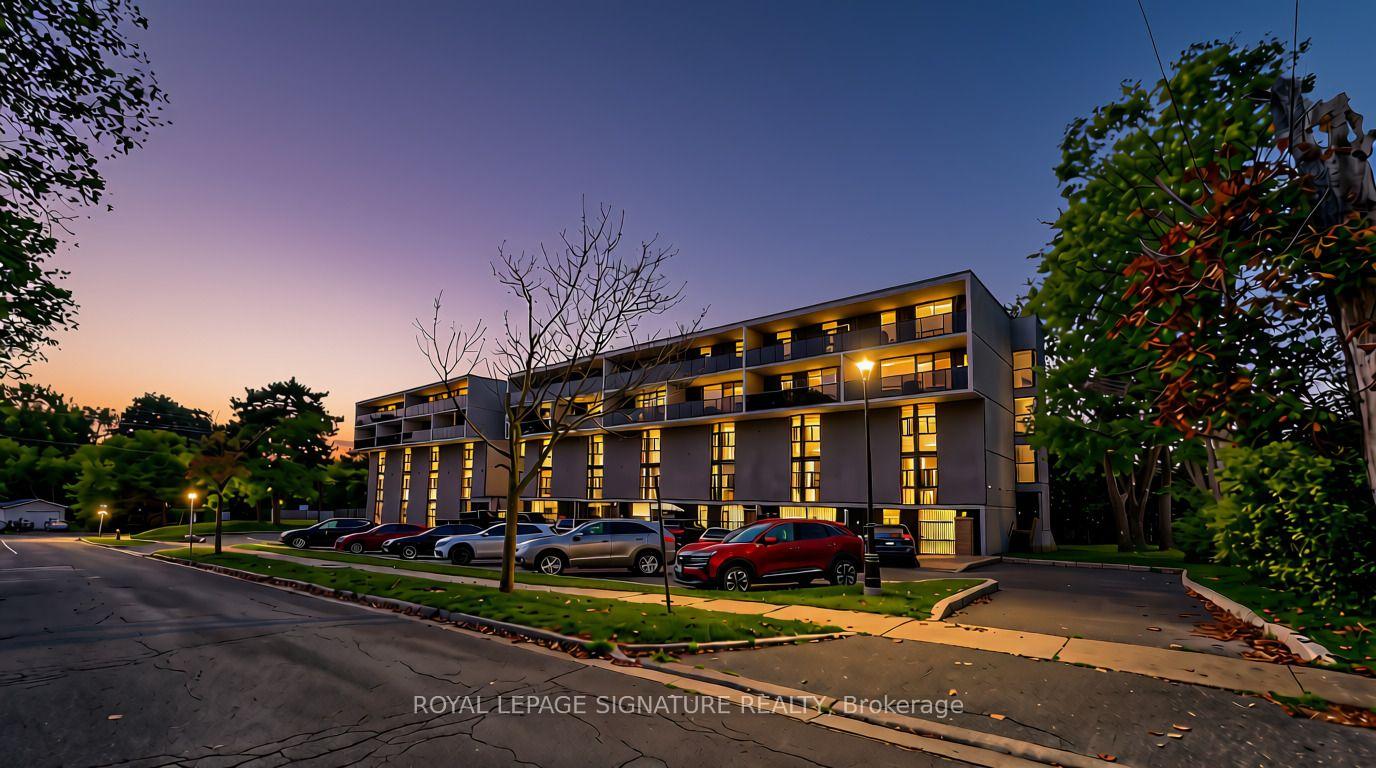 Photo of Unit 402, 454 Centre Street S