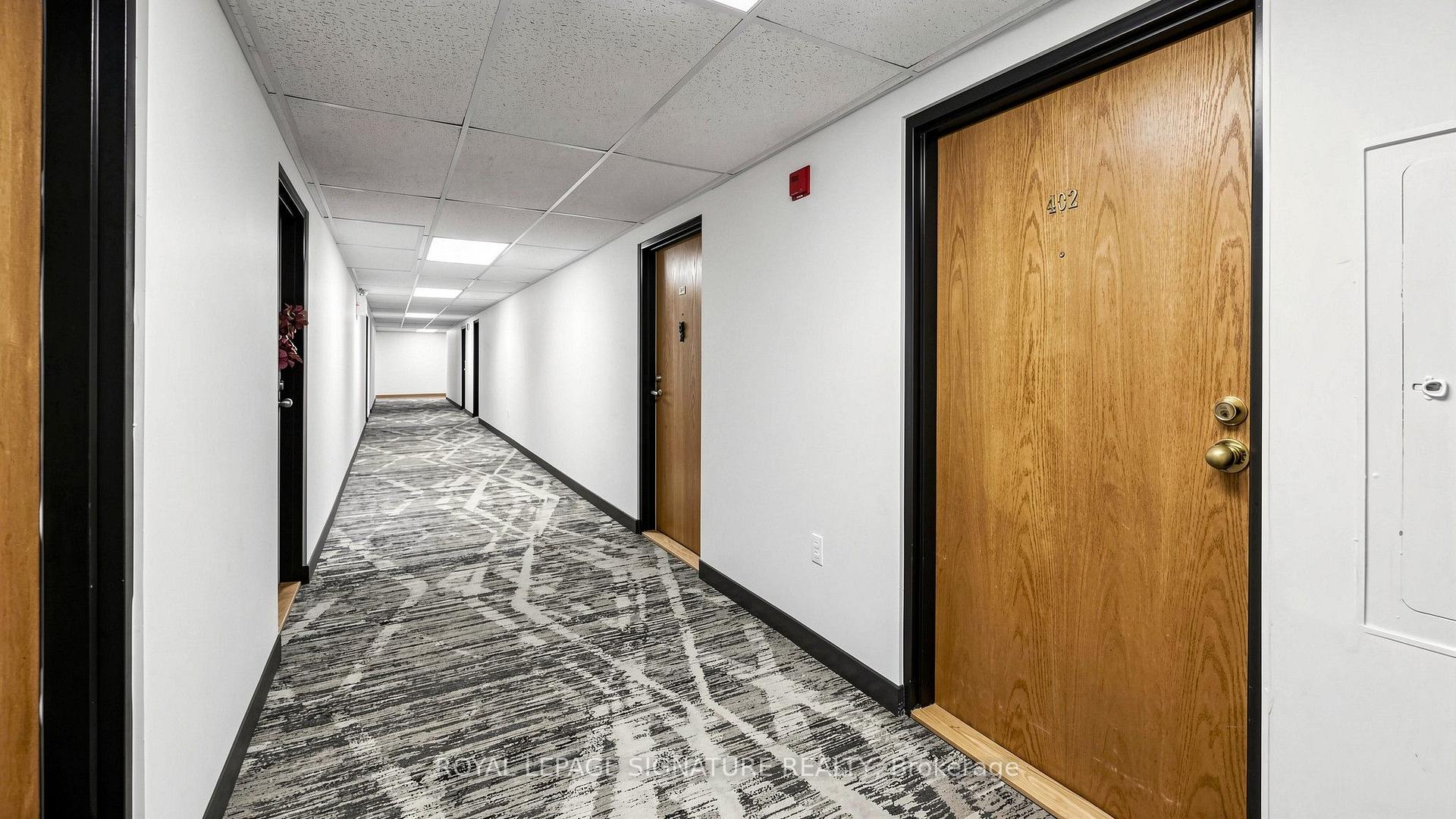 Photo 3 of Unit 402, 454 Centre Street S, Oshawa, Central — HOMEH