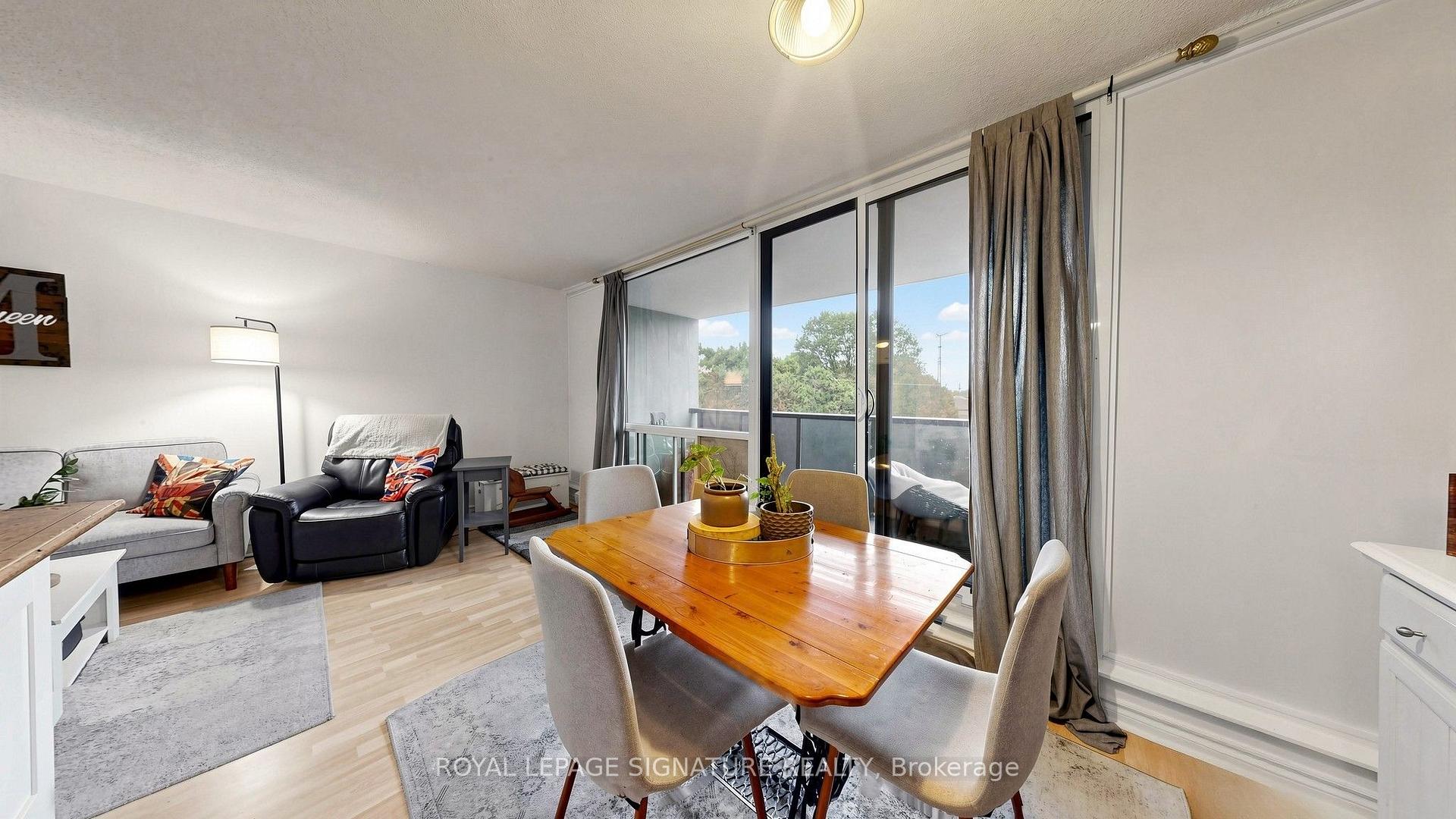 Photo 9 of Unit 402, 454 Centre Street S, Oshawa, Central — HOMEH