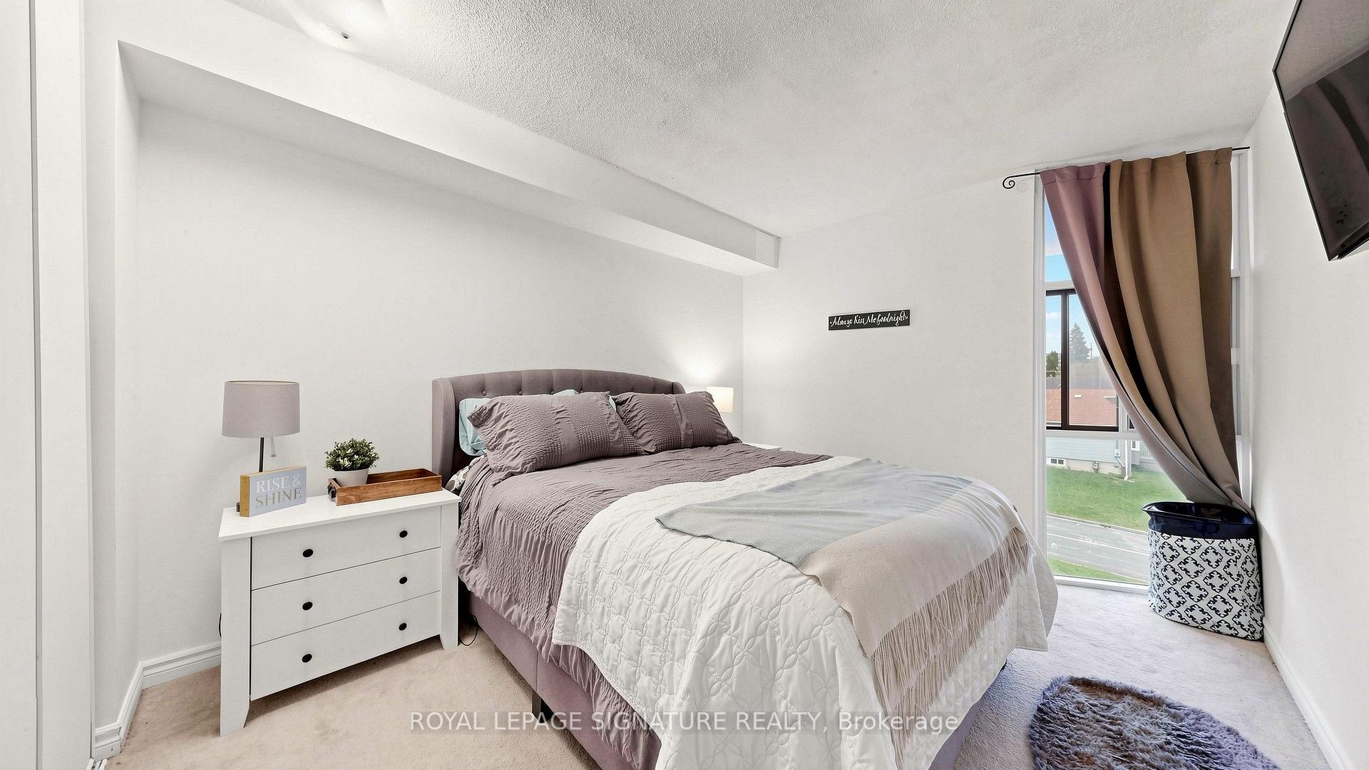 Photo 17 of Unit 402, 454 Centre Street S, Oshawa, Central — HOMEH
