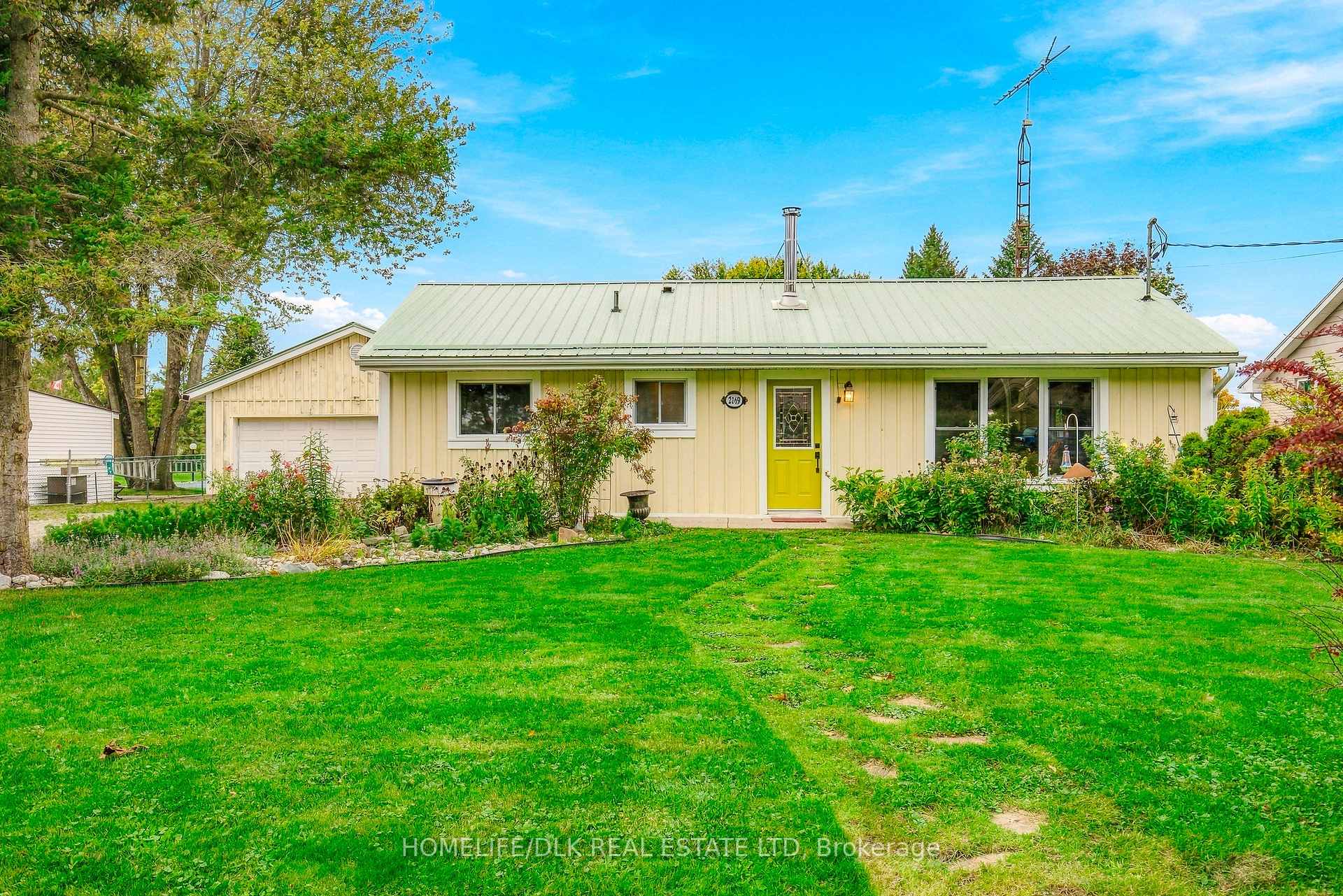 Photo of 2269 Kelly's Avenue