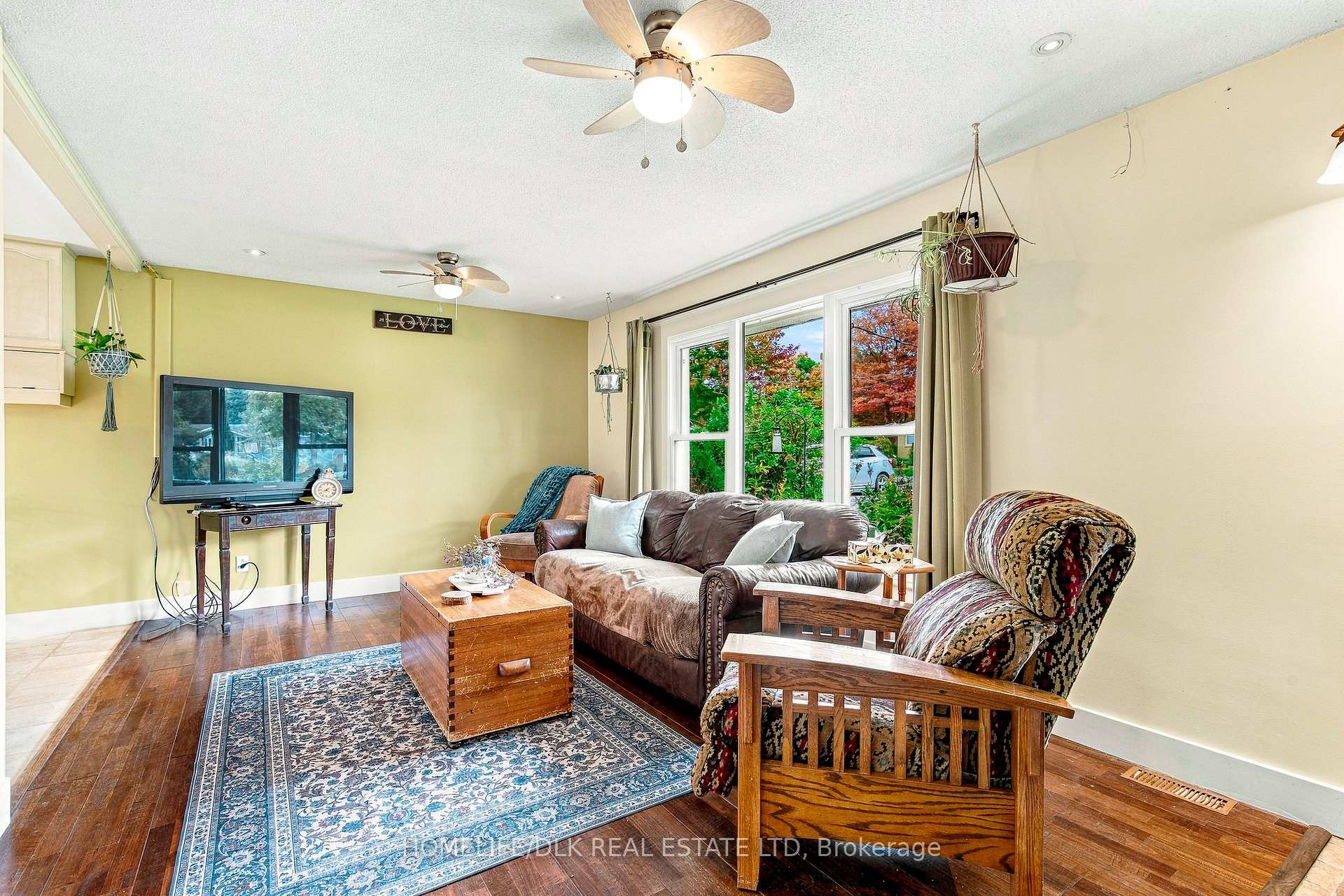 Photo 4 of 2269 Kelly's Avenue, Kingston, City North of 401 — HOMEH