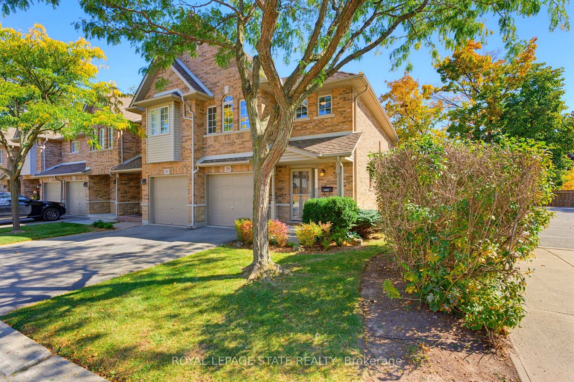 Photo 3 of Unit 29, 1276 Silvan Forest Drive, Burlington, Tansley — HOMEH