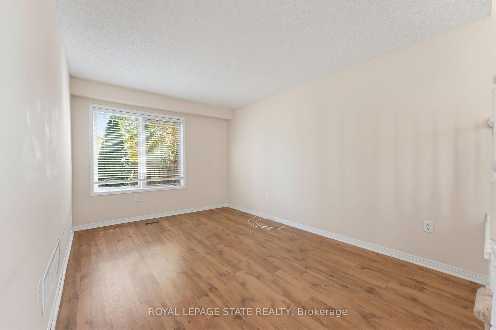 Photo 6 of Unit 29, 1276 Silvan Forest Drive, Burlington, Tansley — HOMEH