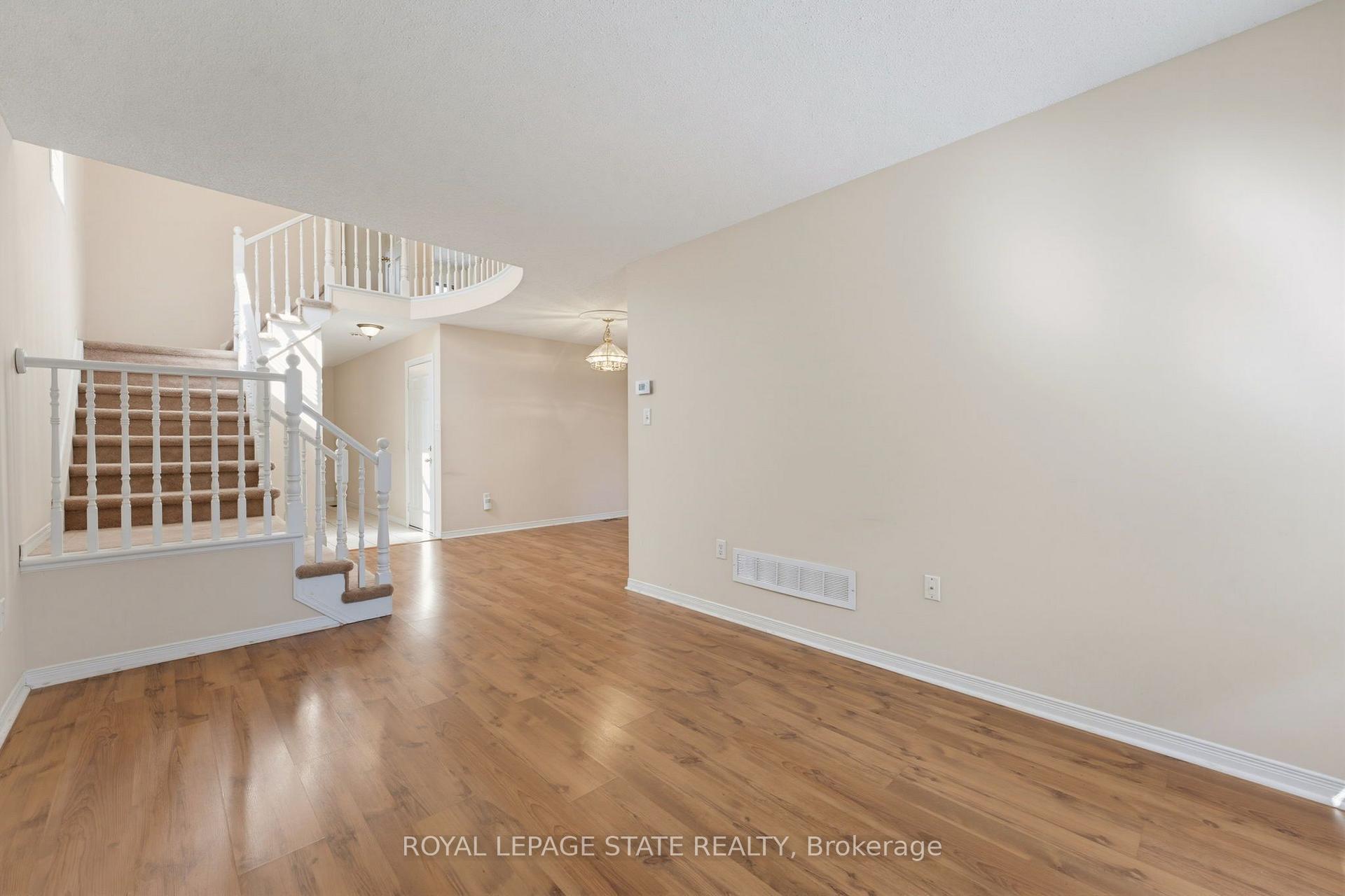 Photo 7 of Unit 29, 1276 Silvan Forest Drive, Burlington, Tansley — HOMEH