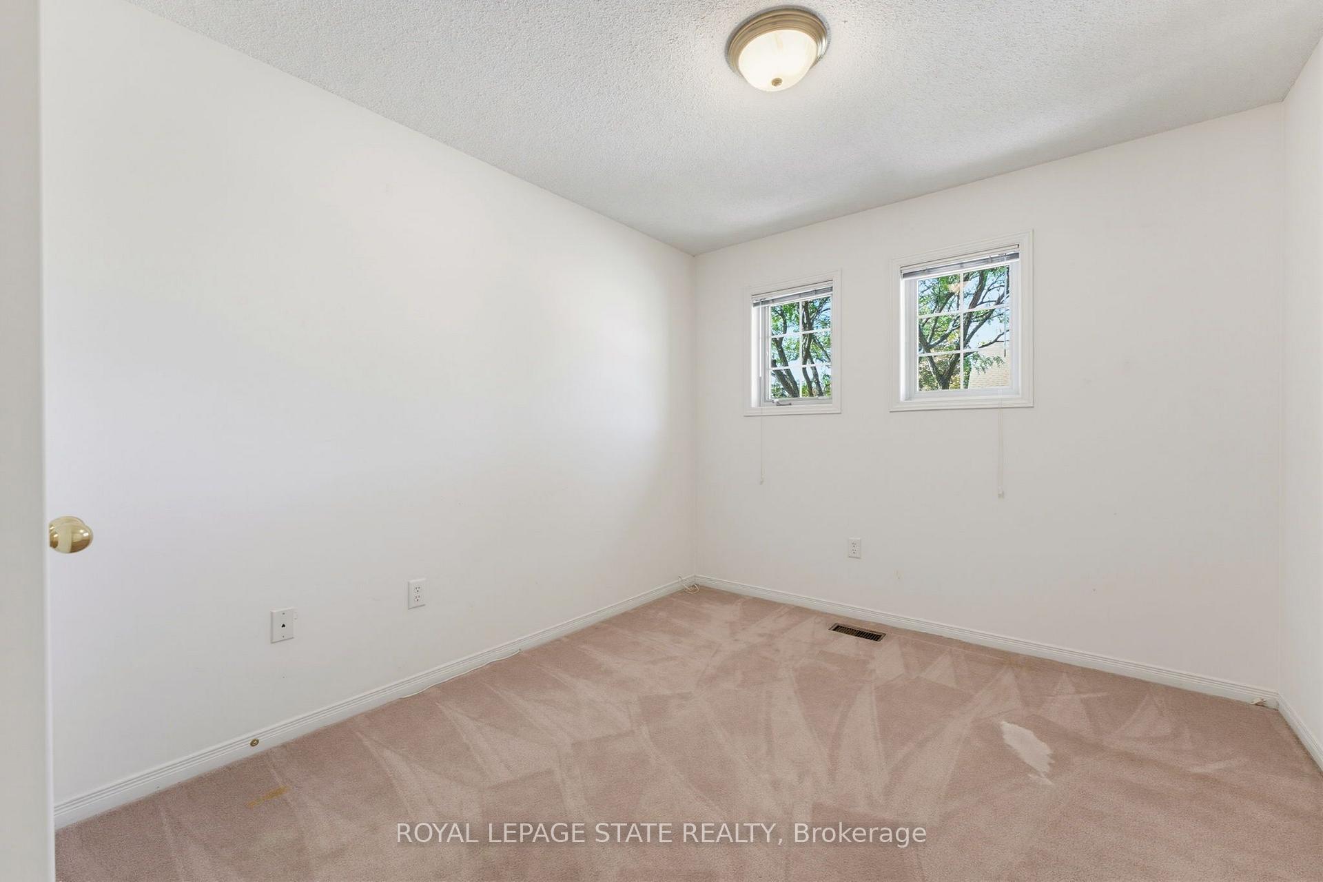Photo 16 of Unit 29, 1276 Silvan Forest Drive, Burlington, Tansley — HOMEH