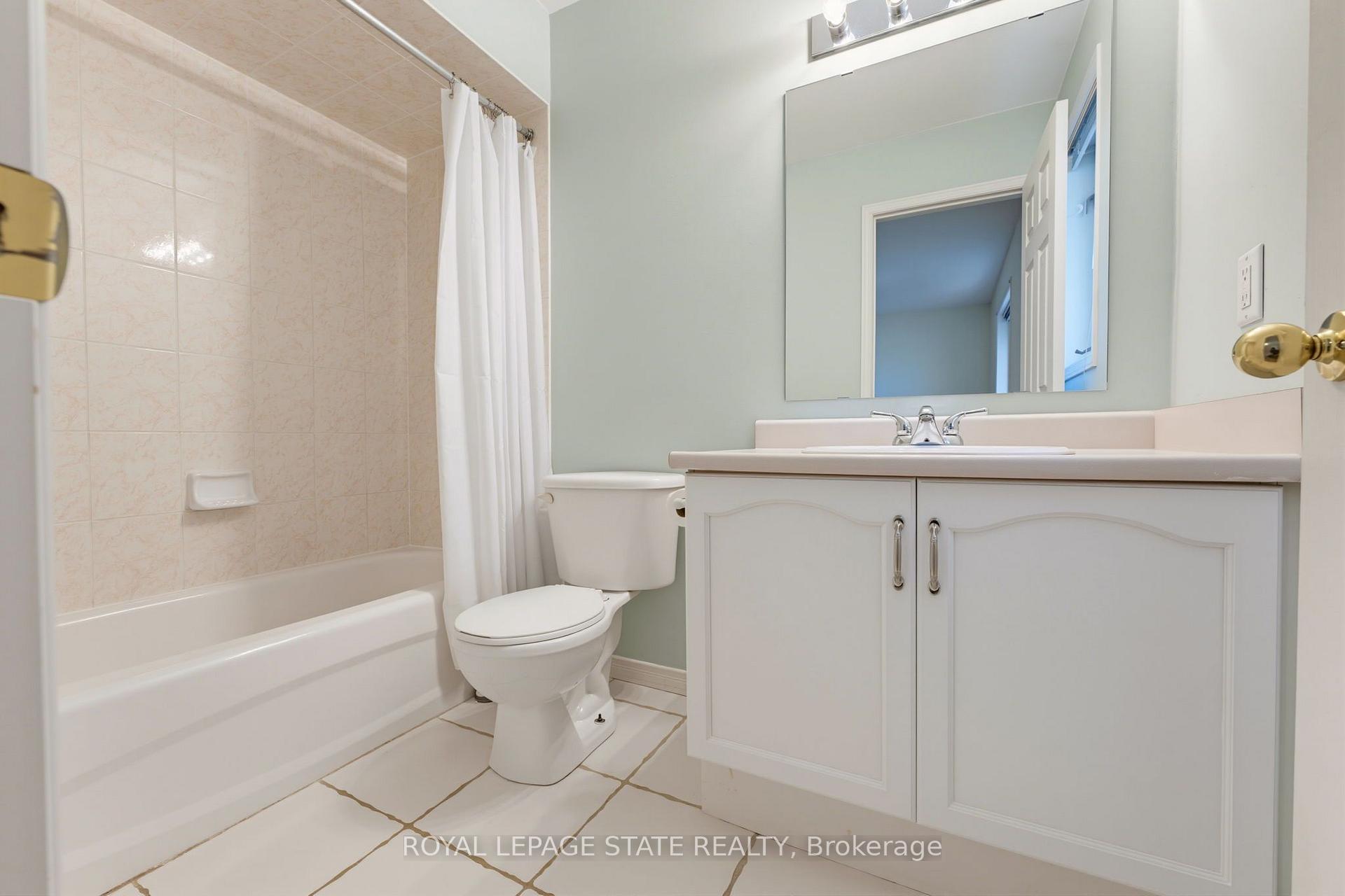 Photo 18 of Unit 29, 1276 Silvan Forest Drive, Burlington, Tansley — HOMEH