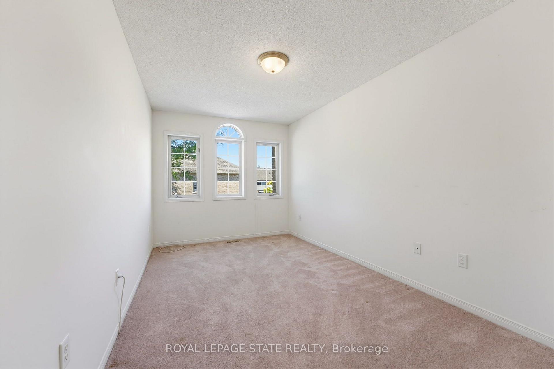 Photo 19 of Unit 29, 1276 Silvan Forest Drive, Burlington, Tansley — HOMEH