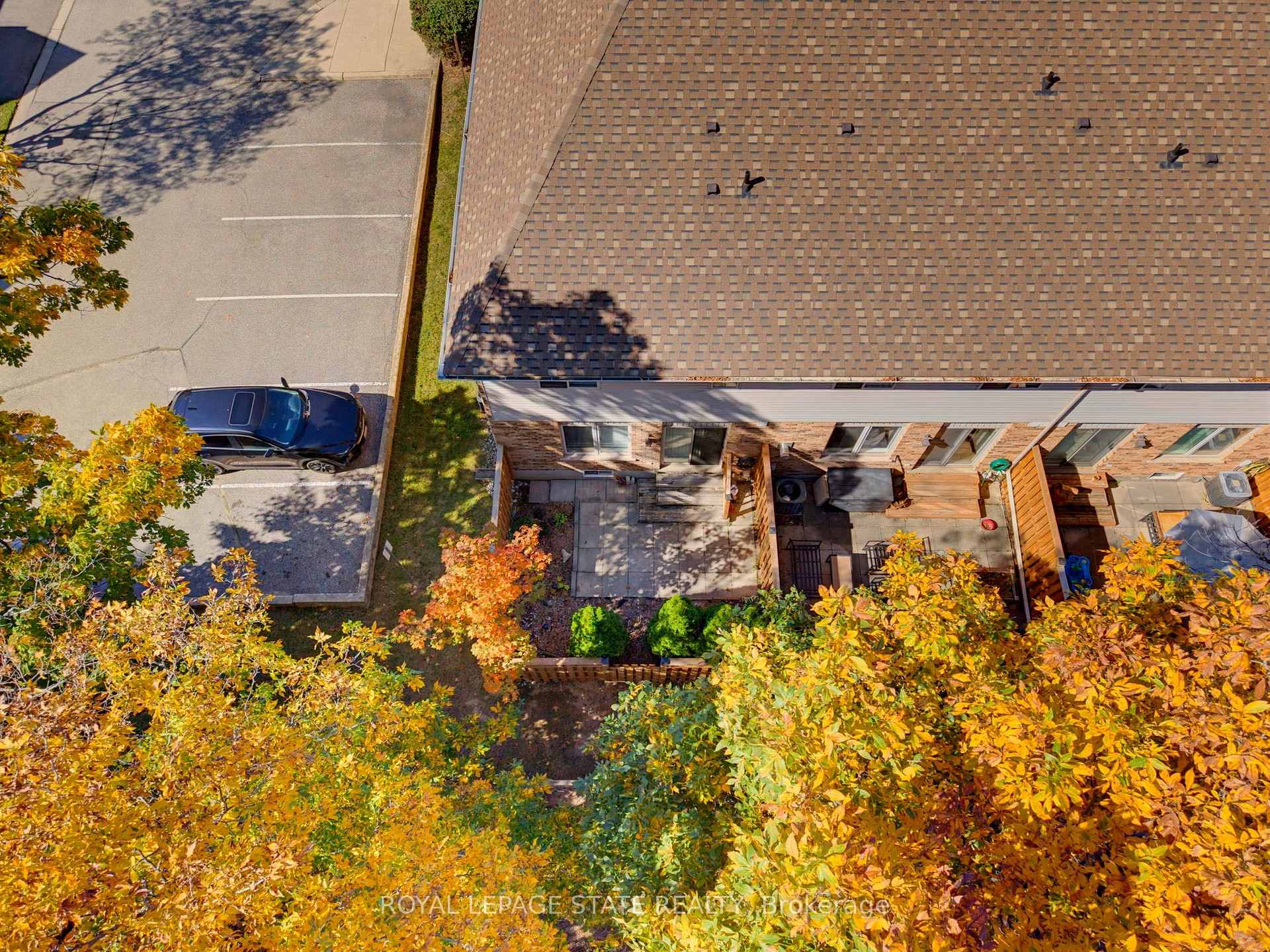 Photo 24 of Unit 29, 1276 Silvan Forest Drive, Burlington, Tansley — HOMEH