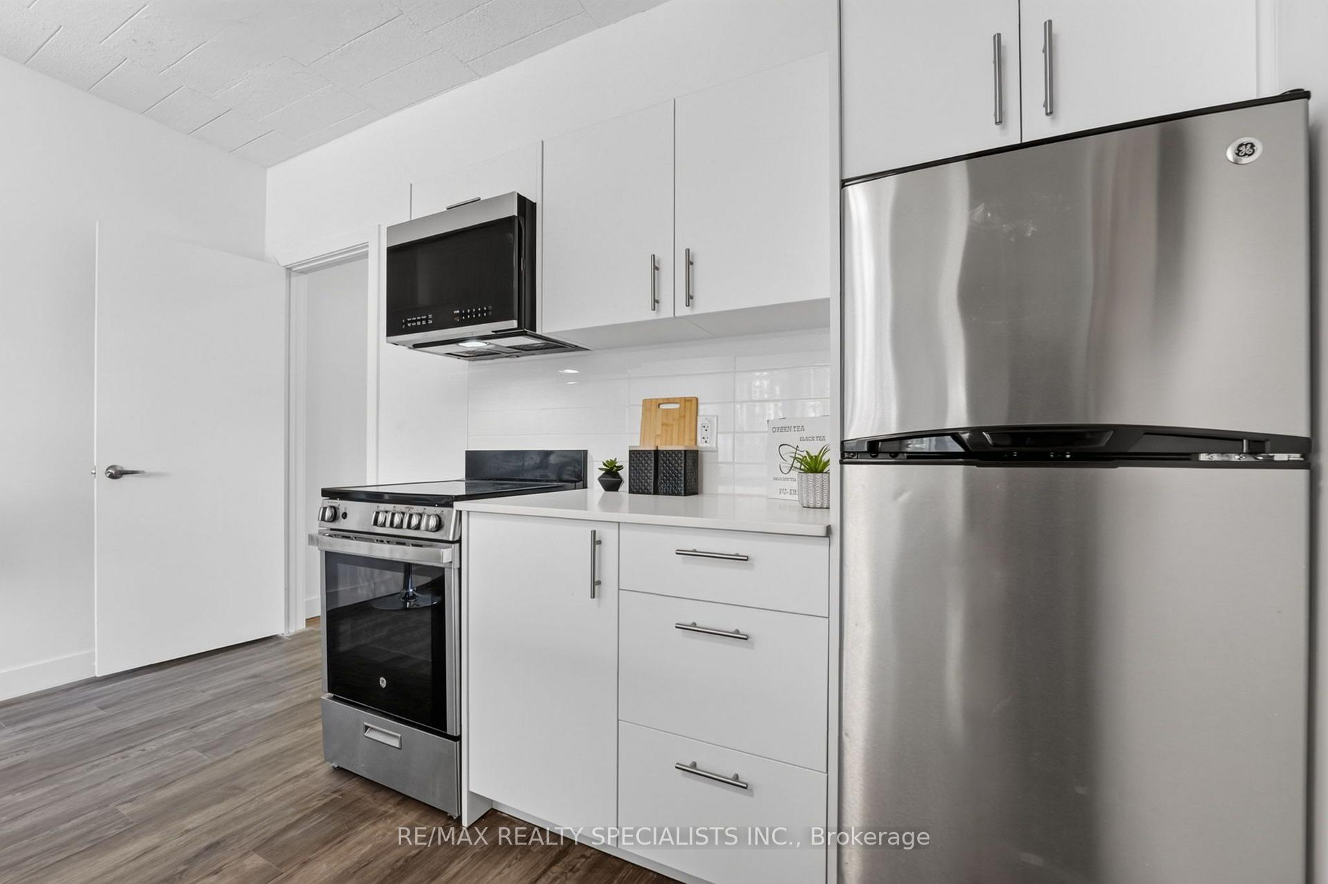 Photo 11 of Unit 11, 44 Queenston Street, St. Catharines, E. Chester — HOMEH