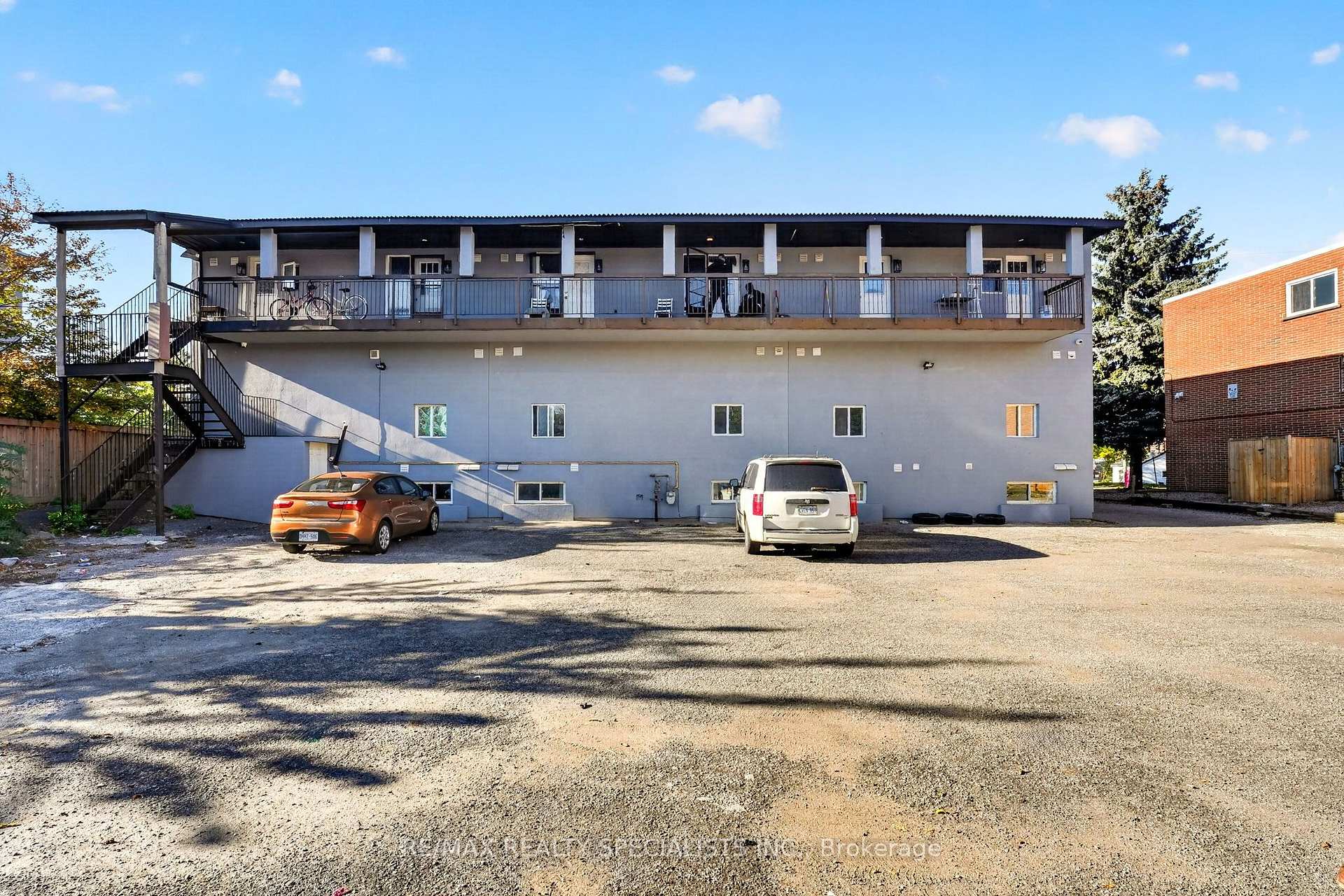 Photo 24 of Unit 11, 44 Queenston Street, St. Catharines, E. Chester — HOMEH