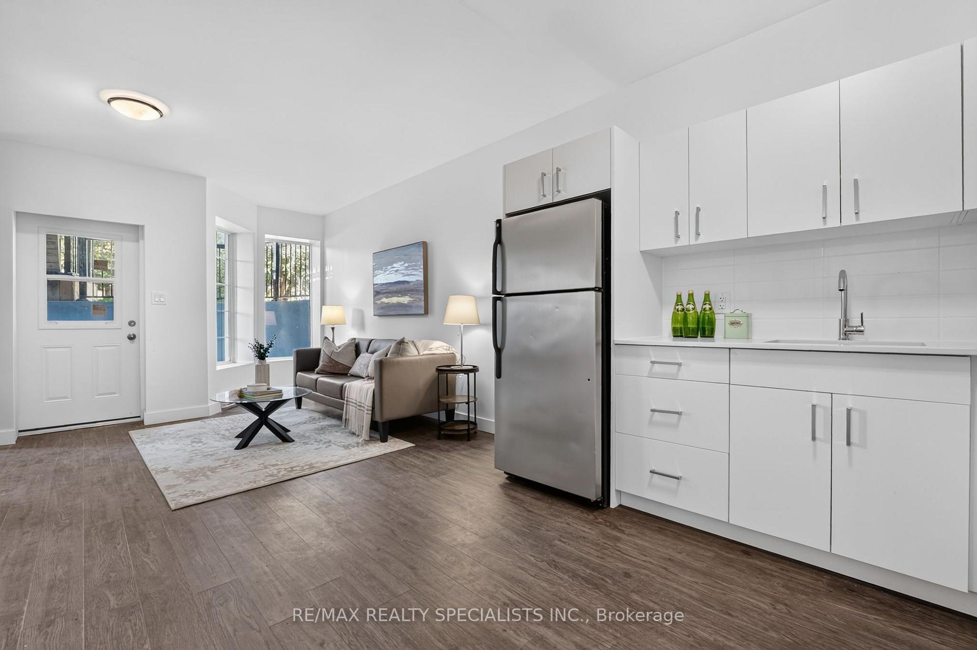 Photo 11 of Unit 1A, 44 Queenston Street, St. Catharines, E. Chester — HOMEH