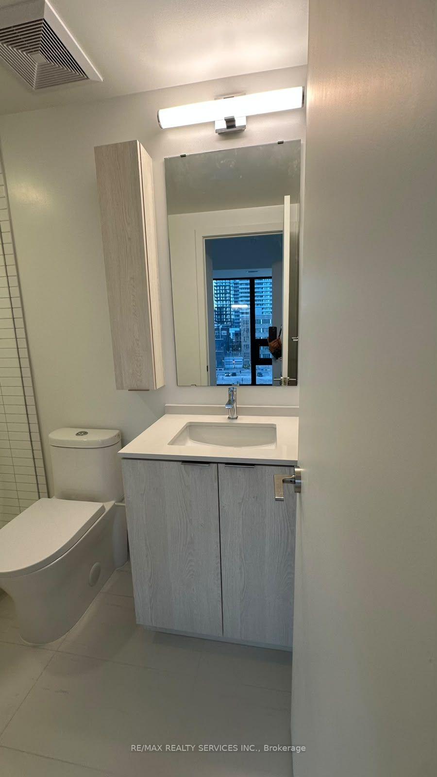 Photo 13 of Unit 704, 91 John Street, Hamilton, Corktown — HOMEH