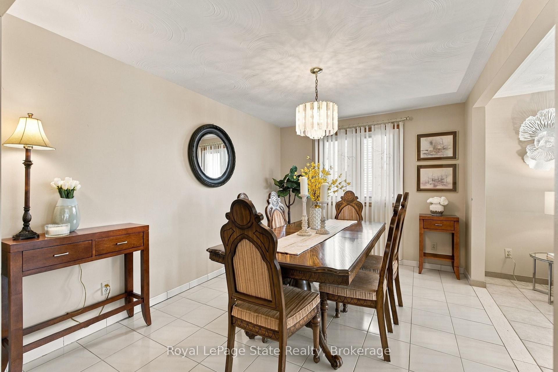 Photo 19 of 79 Oakland Drive, Hamilton, Kentley — HOMEH