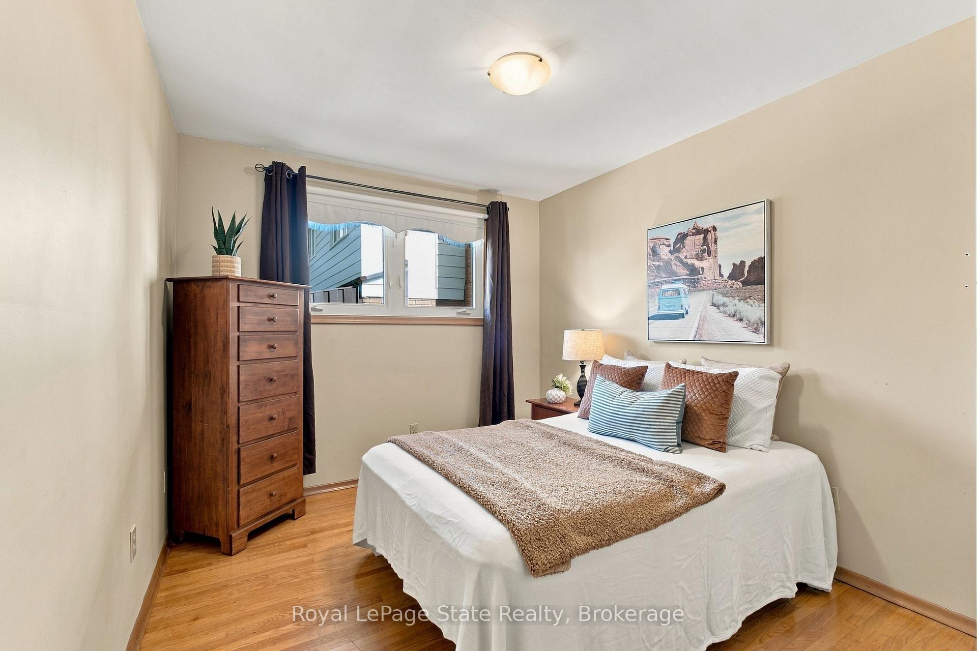 Photo 22 of 79 Oakland Drive, Hamilton, Kentley — HOMEH