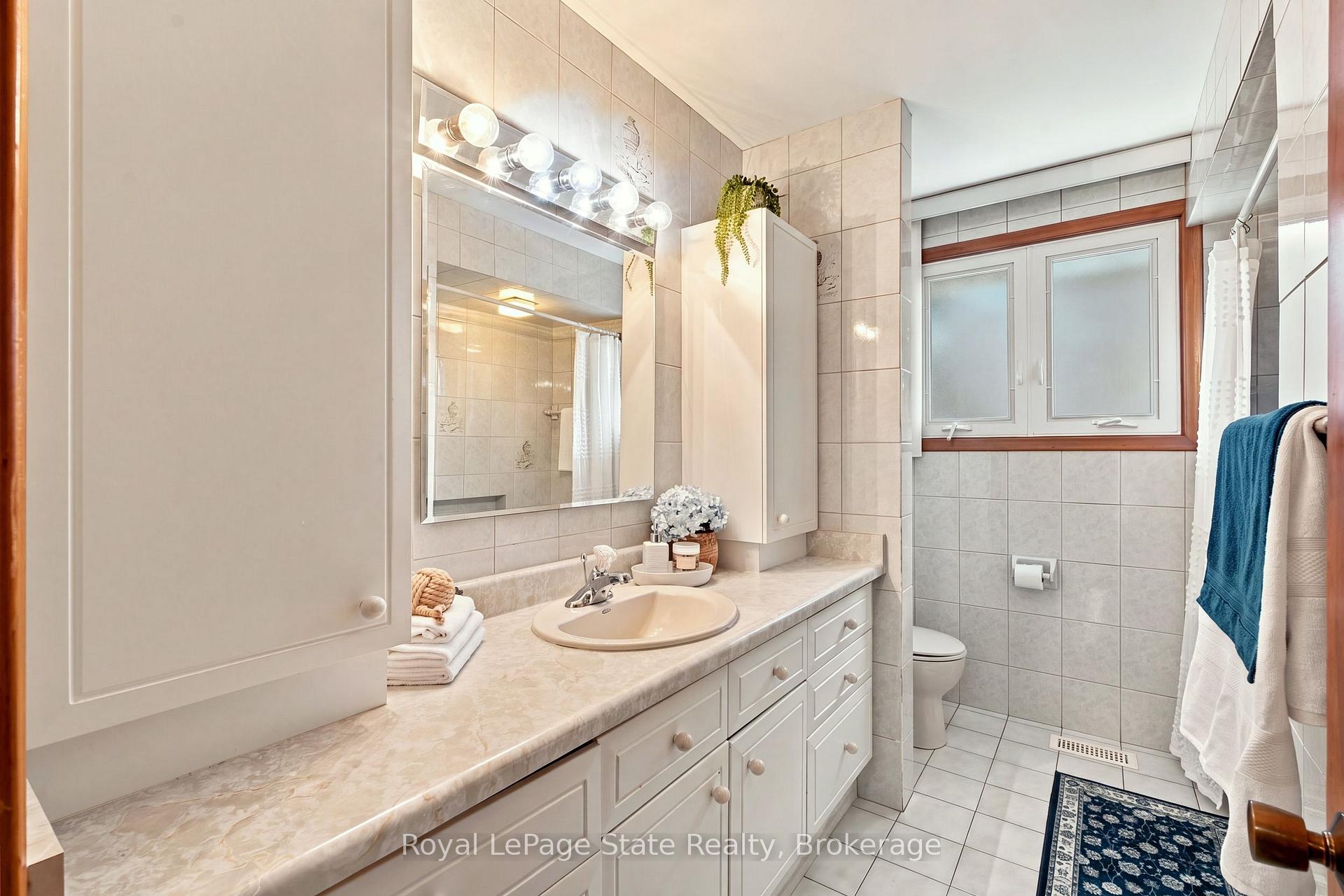 Photo 23 of 79 Oakland Drive, Hamilton, Kentley — HOMEH