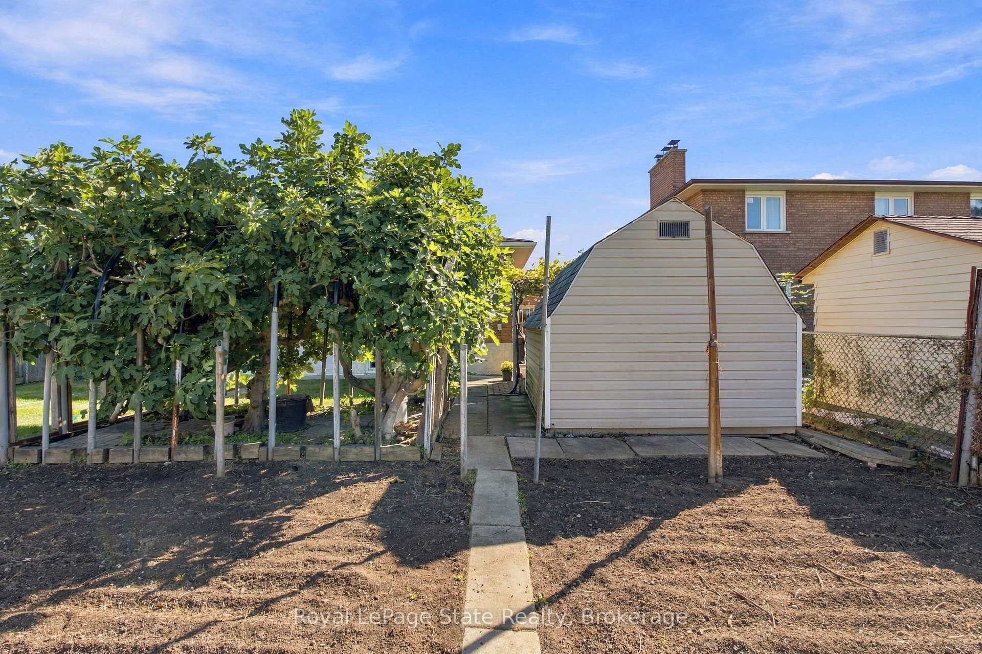 Photo 38 of 79 Oakland Drive, Hamilton, Kentley — HOMEH