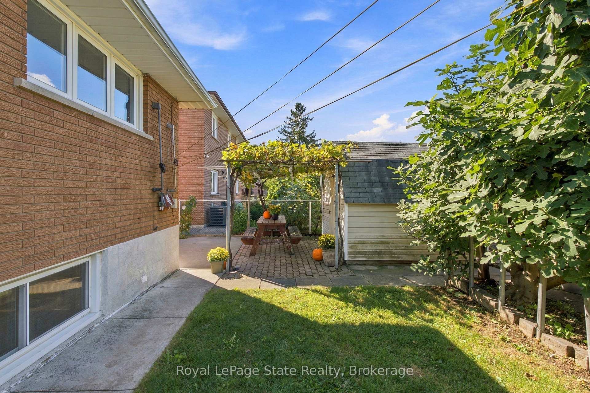 Photo 51 of 79 Oakland Drive, Hamilton, Kentley — HOMEH