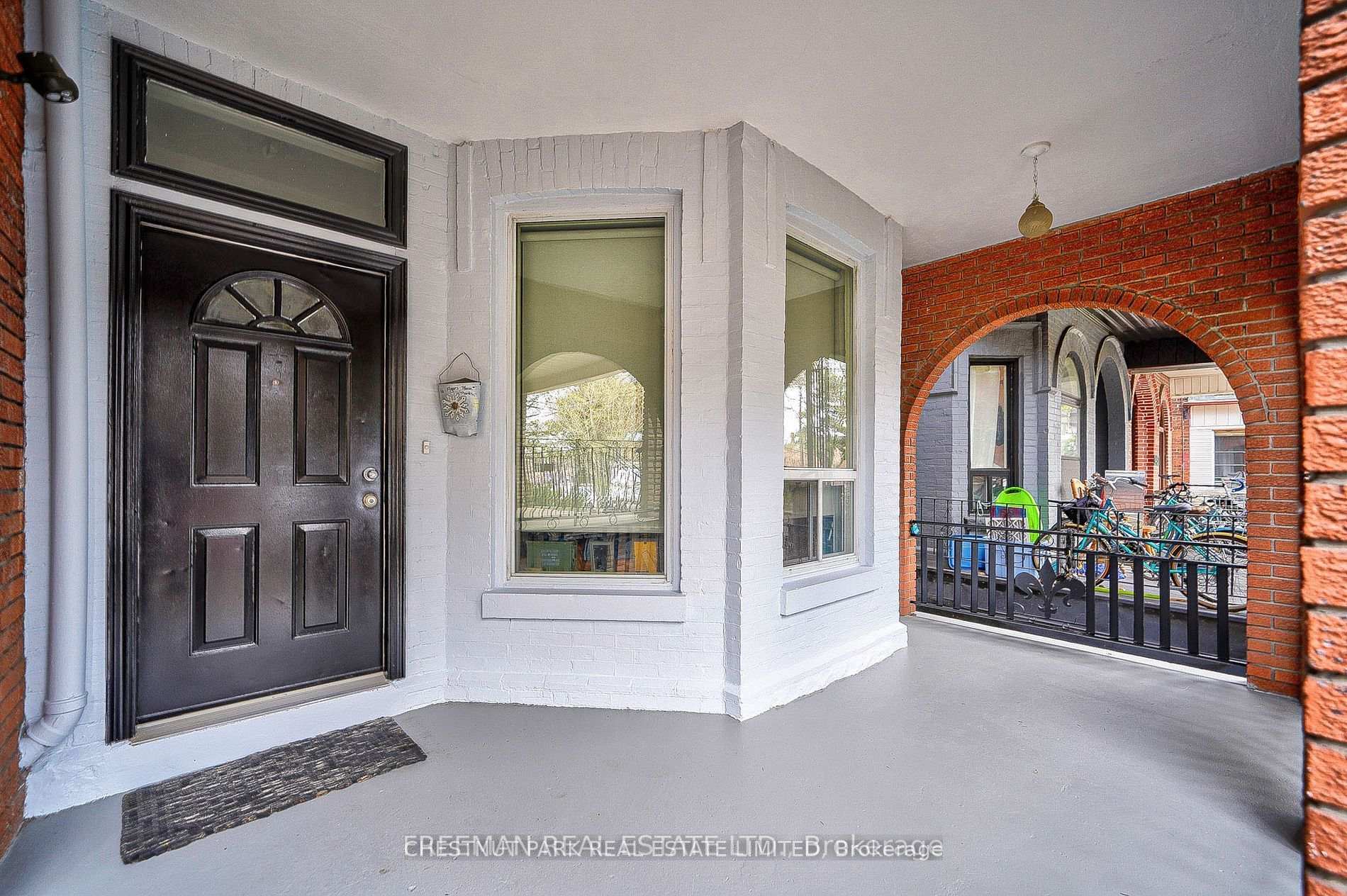 Photo 3 of Unit Main Floor, 435 Manning Avenue, Toronto, Palmerston-Little Italy — HOMEH