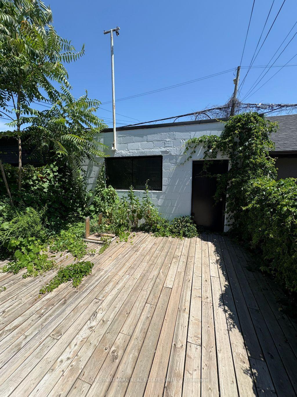 Photo 7 of Unit Main Floor, 435 Manning Avenue, Toronto, Palmerston-Little Italy — HOMEH