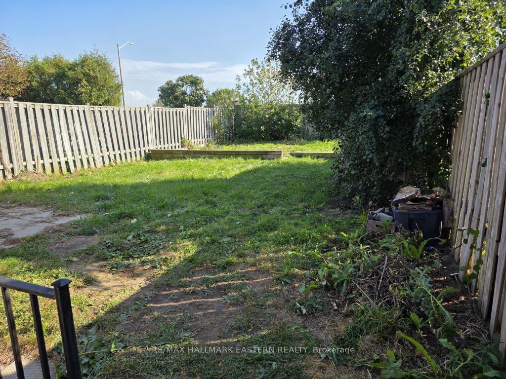 Photo 3 of 7 Turnberry Crescent, Clarington, Courtice — HOMEH