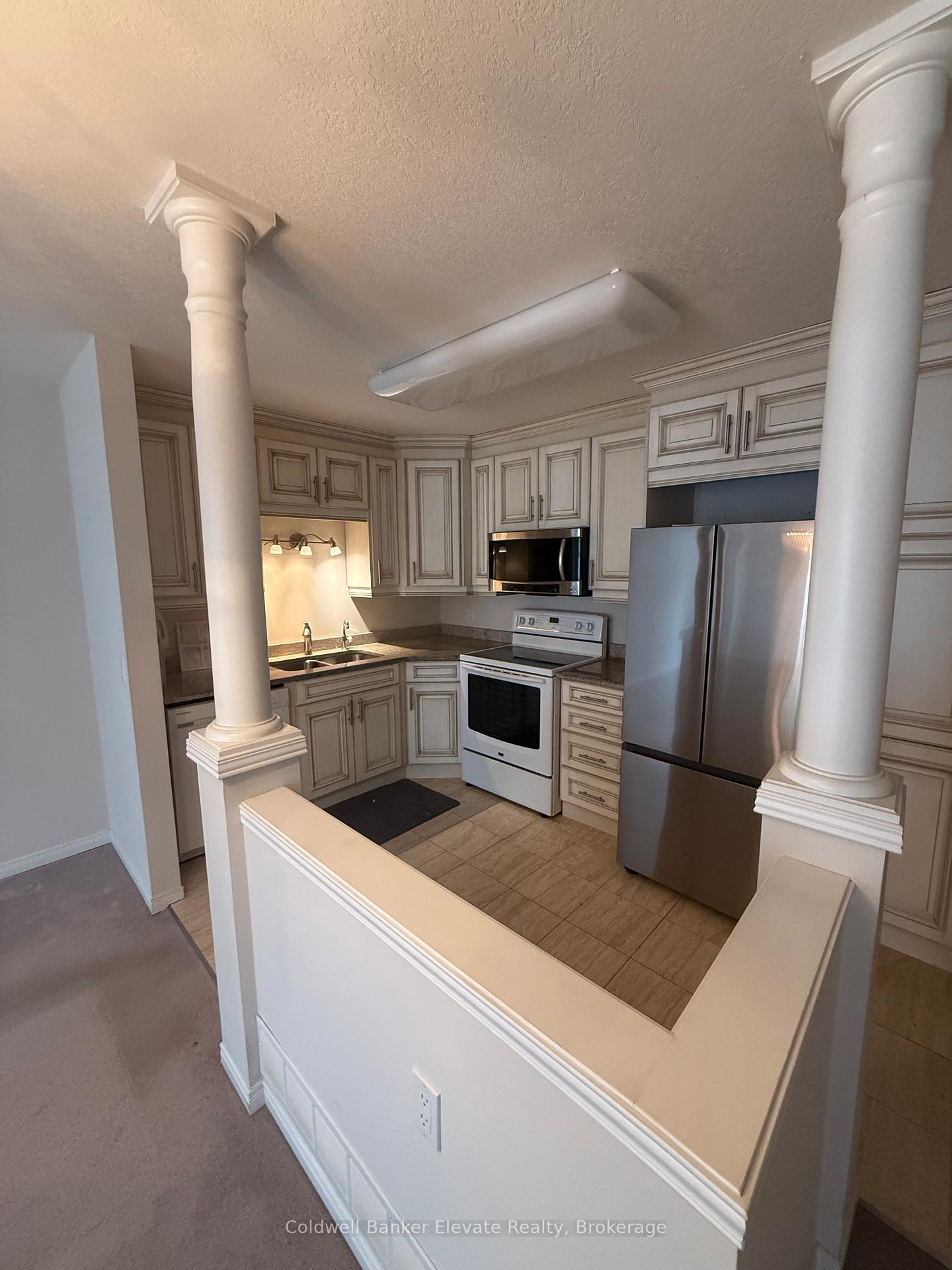 Photo 2 of Unit 9, 2705 Kingsway Drive, Kitchener, Vanier - Kitchener — HOMEH