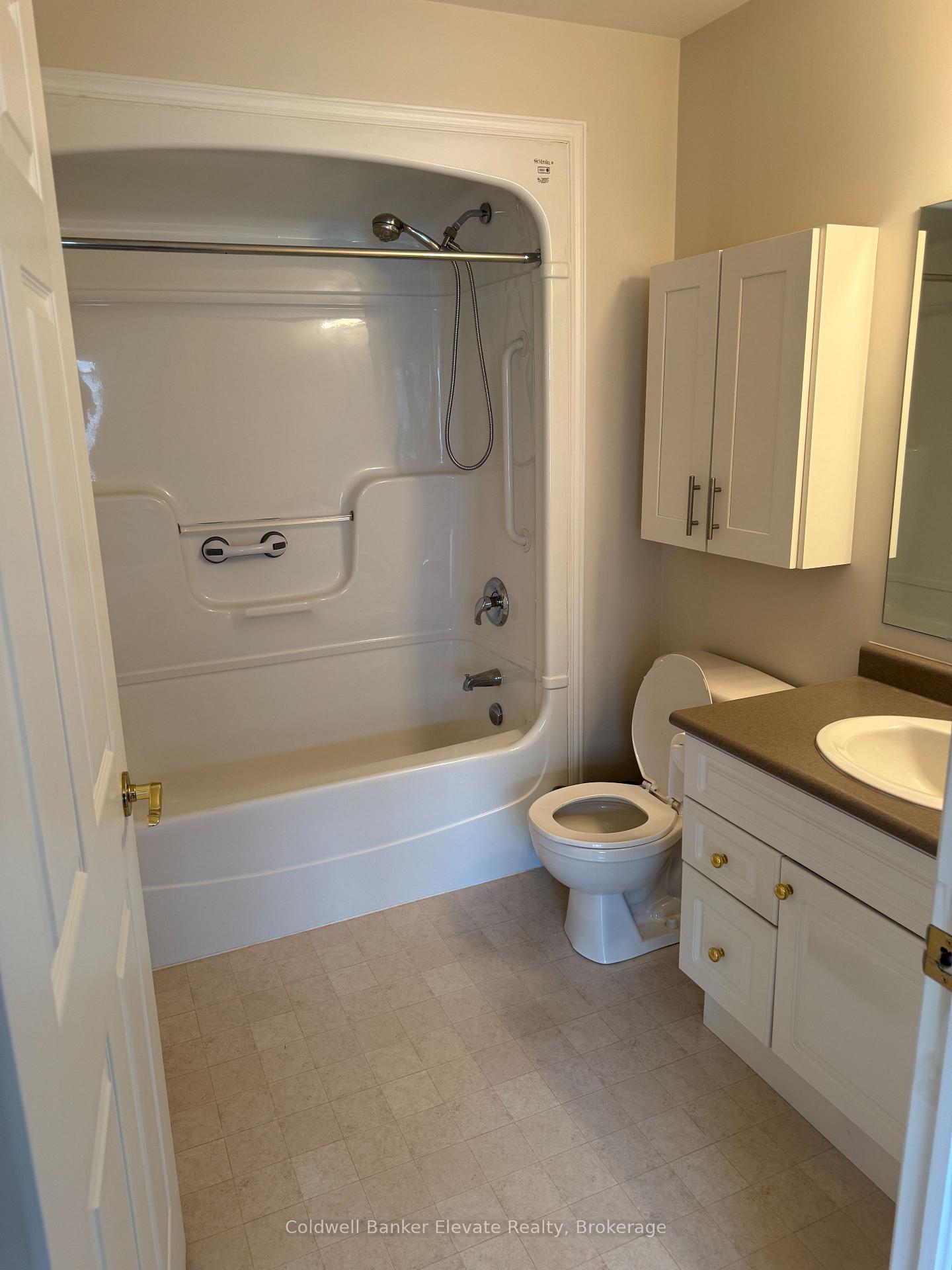Photo 4 of Unit 9, 2705 Kingsway Drive, Kitchener, Vanier - Kitchener — HOMEH