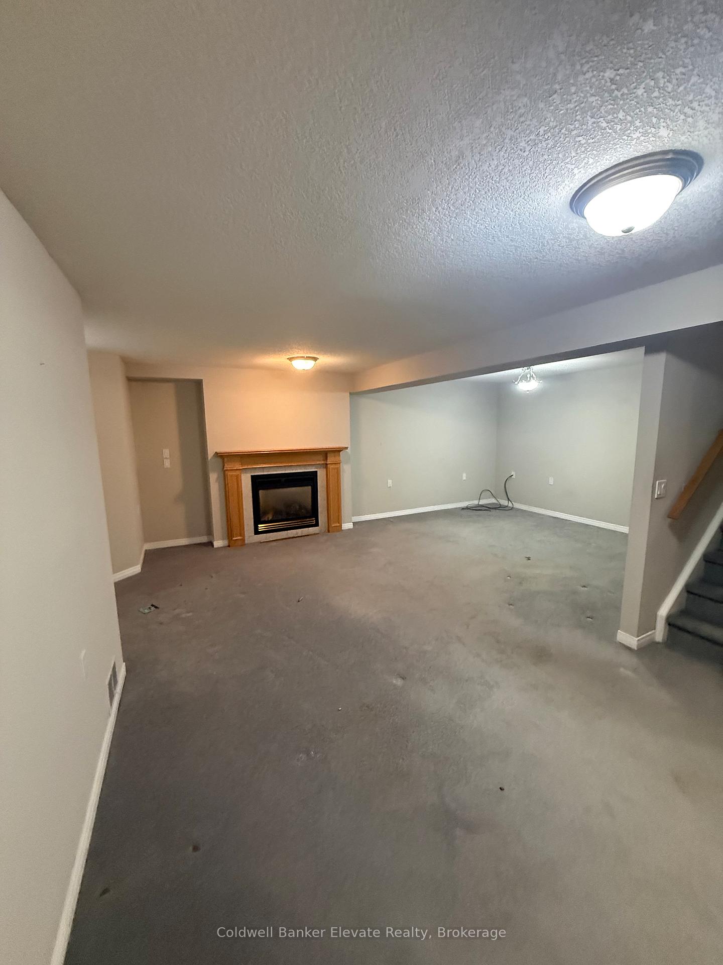 Photo 8 of Unit 9, 2705 Kingsway Drive, Kitchener, Vanier - Kitchener — HOMEH