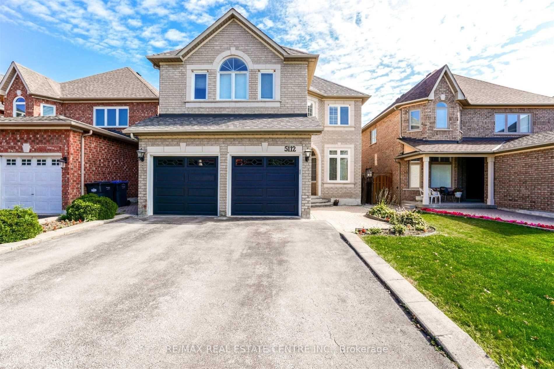 Photo 1 of 5112 Forestwalk Circle, Mississauga, Hurontario — HOMEH