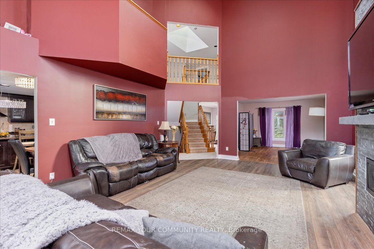 Photo 12 of 76 Riverglen Drive, Georgina, Keswick South — HOMEH