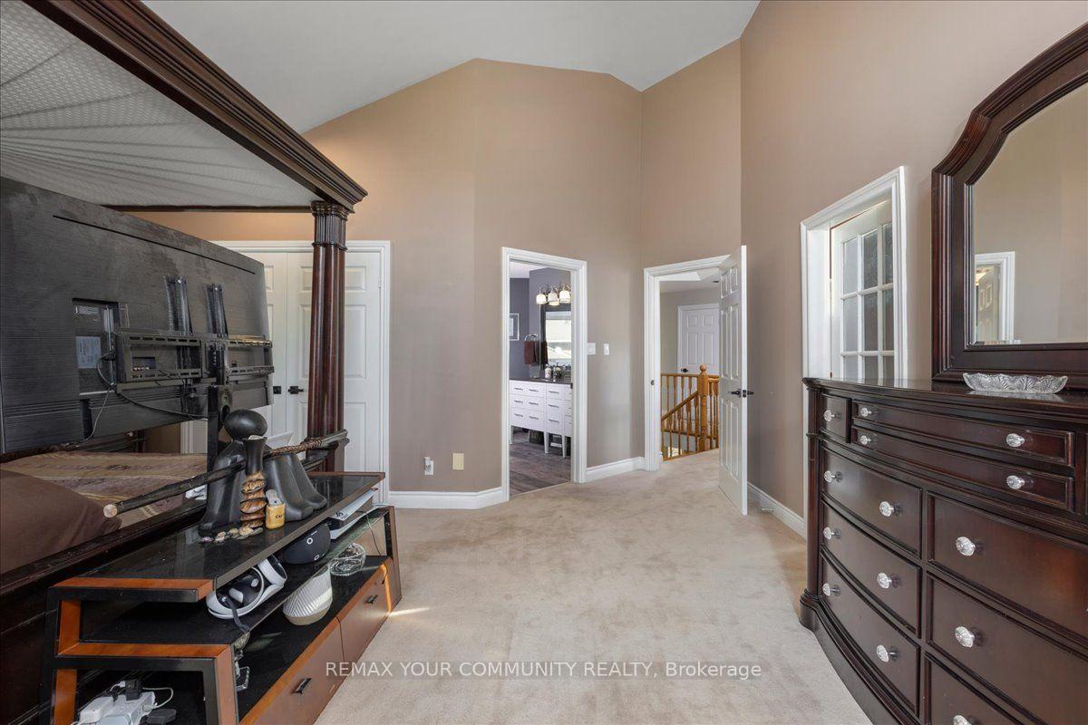 Photo 23 of 76 Riverglen Drive, Georgina, Keswick South — HOMEH