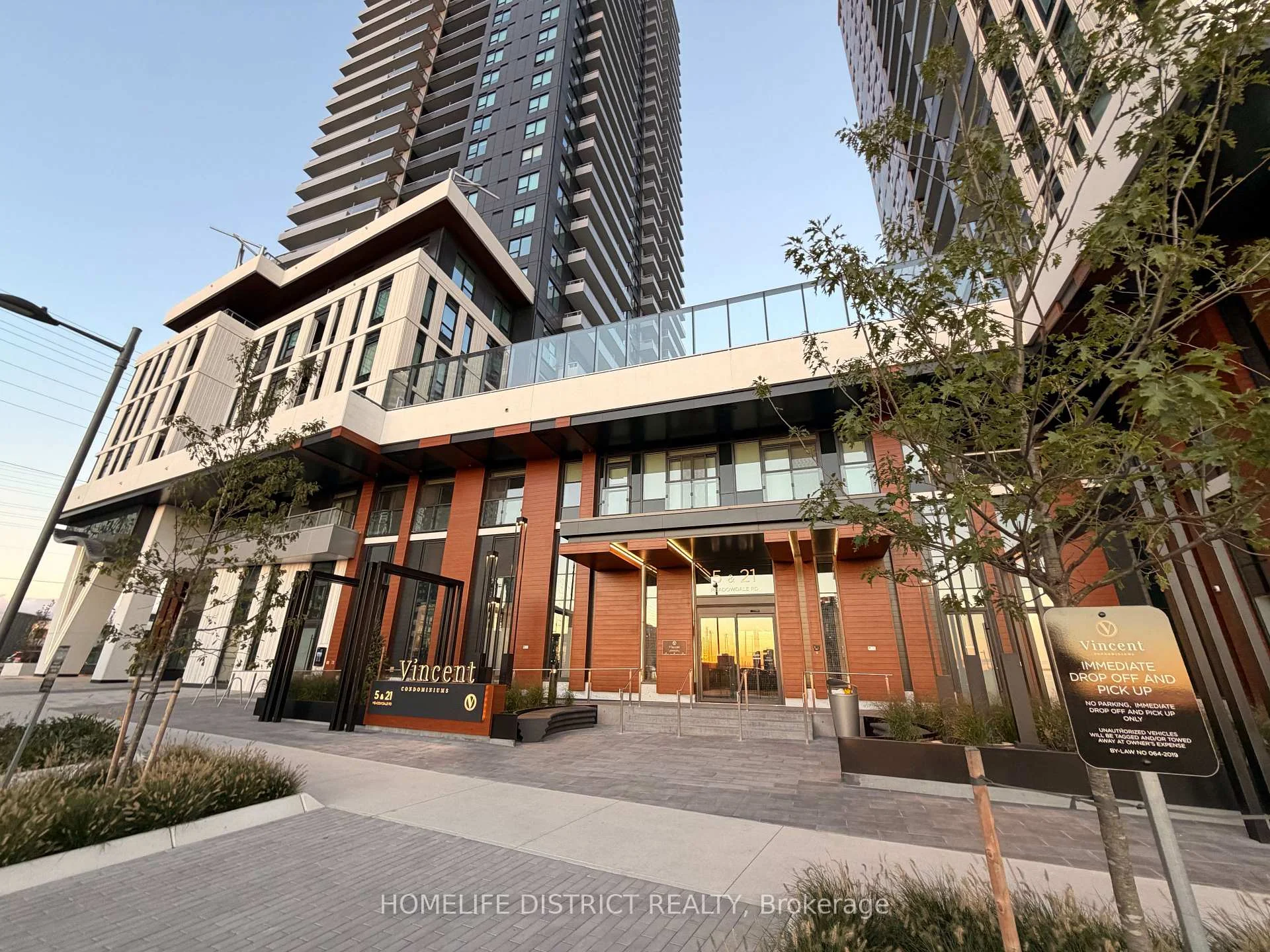 Photo 1 of Unit 515, 5 Meadowale Road E, Vaughan, Vaughan Corporate Centre — HOMEH