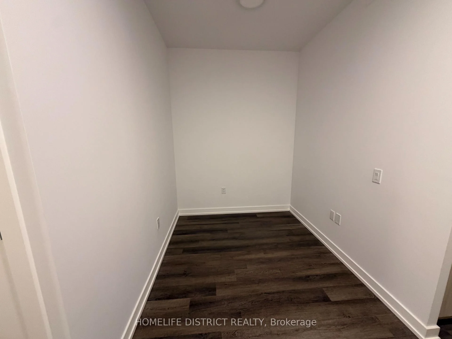Photo 7 of Unit 515, 5 Meadowale Road E, Vaughan, Vaughan Corporate Centre — HOMEH