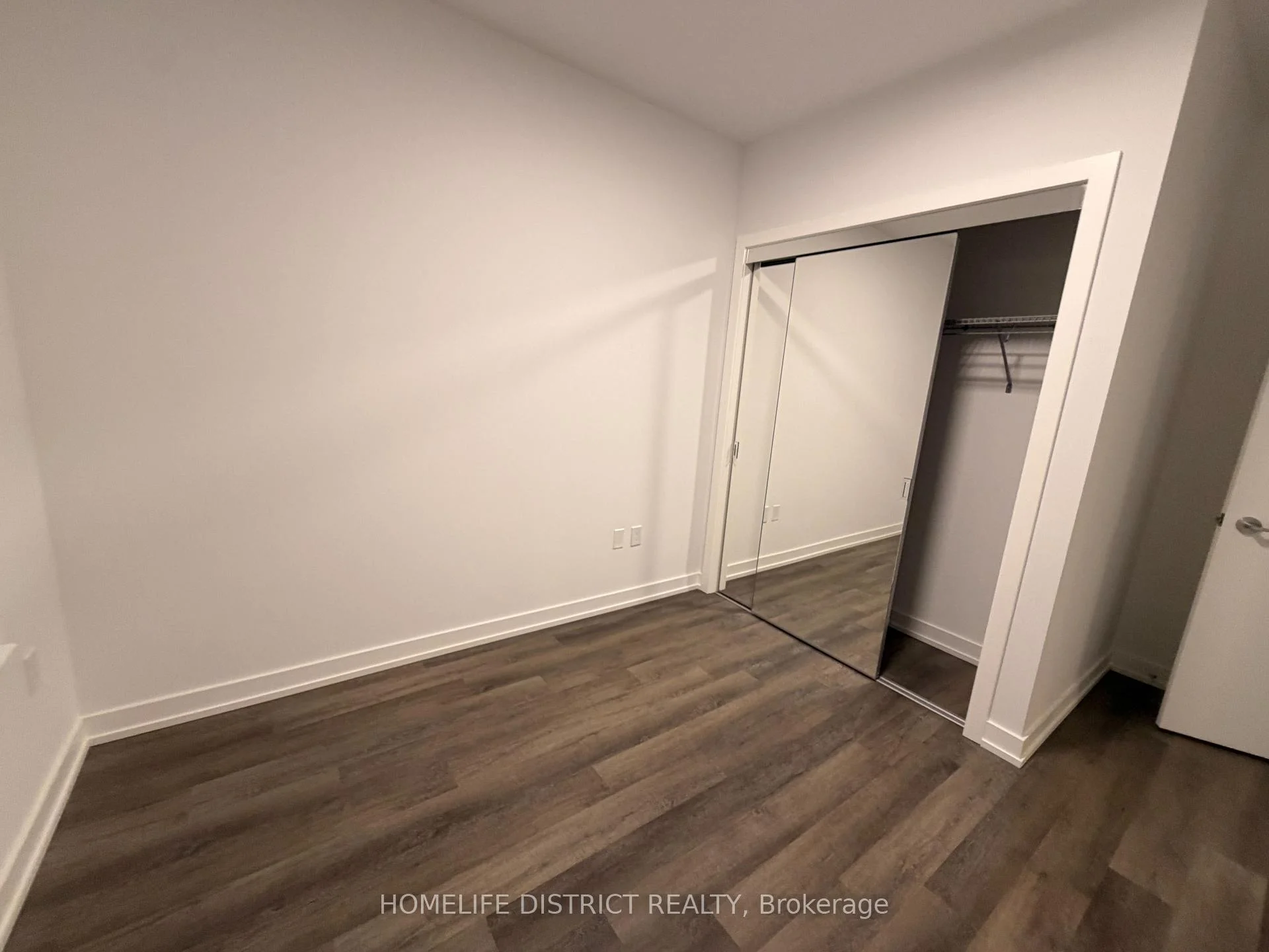 Photo 14 of Unit 515, 5 Meadowale Road E, Vaughan, Vaughan Corporate Centre — HOMEH