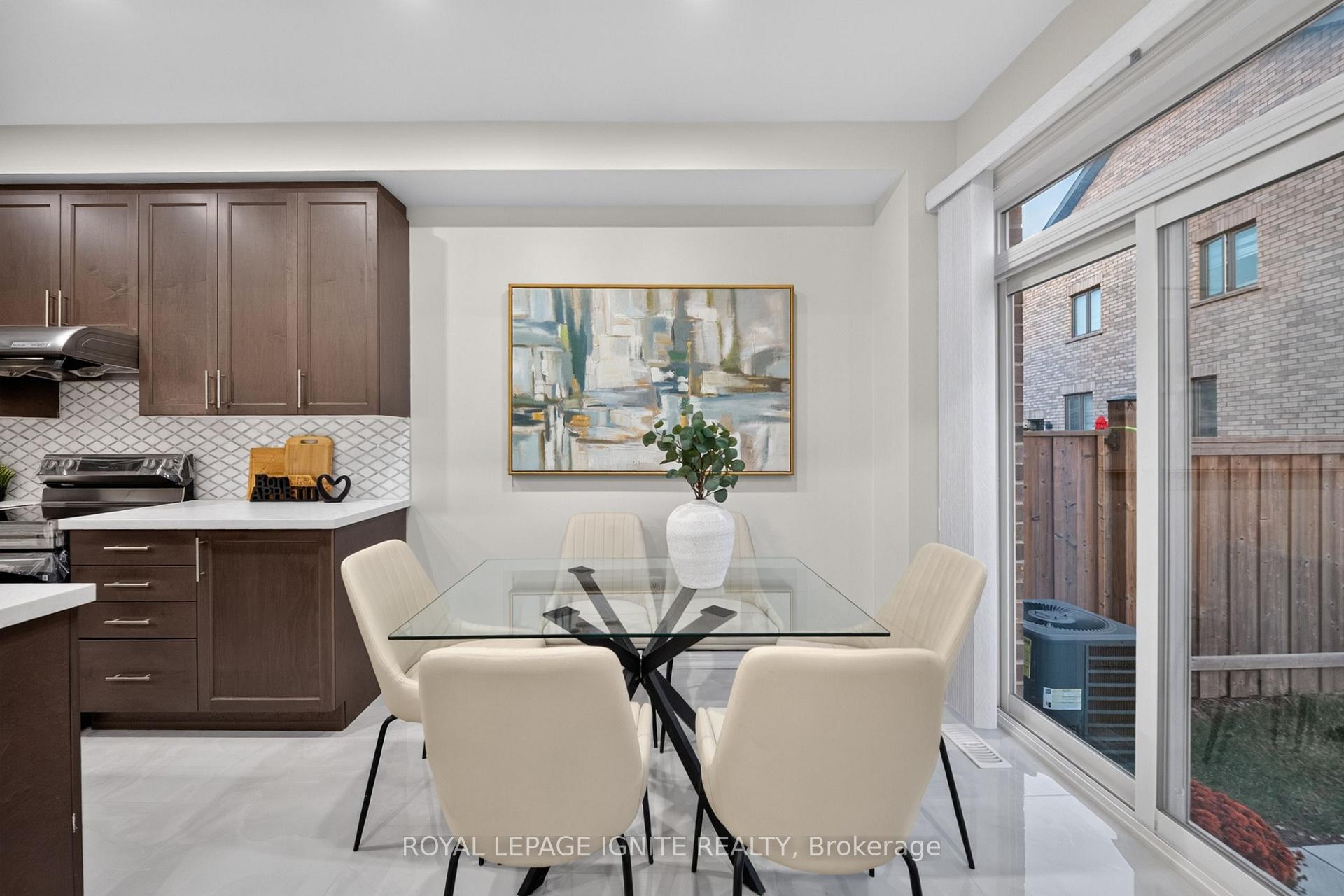 Photo 14 of 151 Adventura Road, Brampton, Northwest Brampton — HOMEH