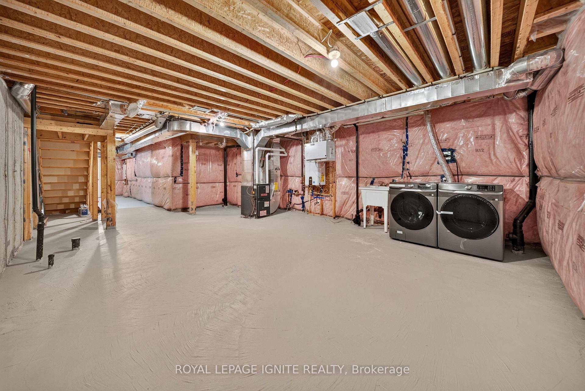 Photo 35 of 151 Adventura Road, Brampton, Northwest Brampton — HOMEH