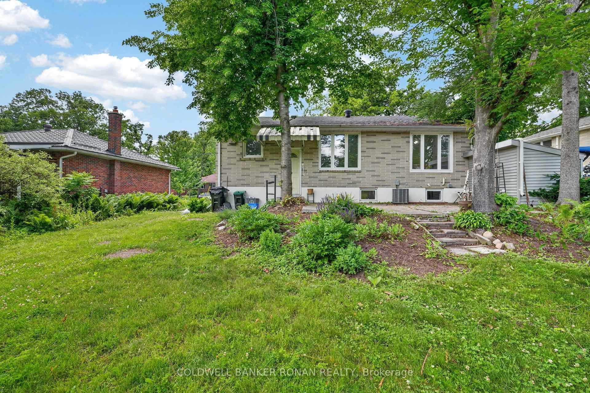 Photo 44 of 9 Vine Street, Barrie, Sunnidale — HOMEH