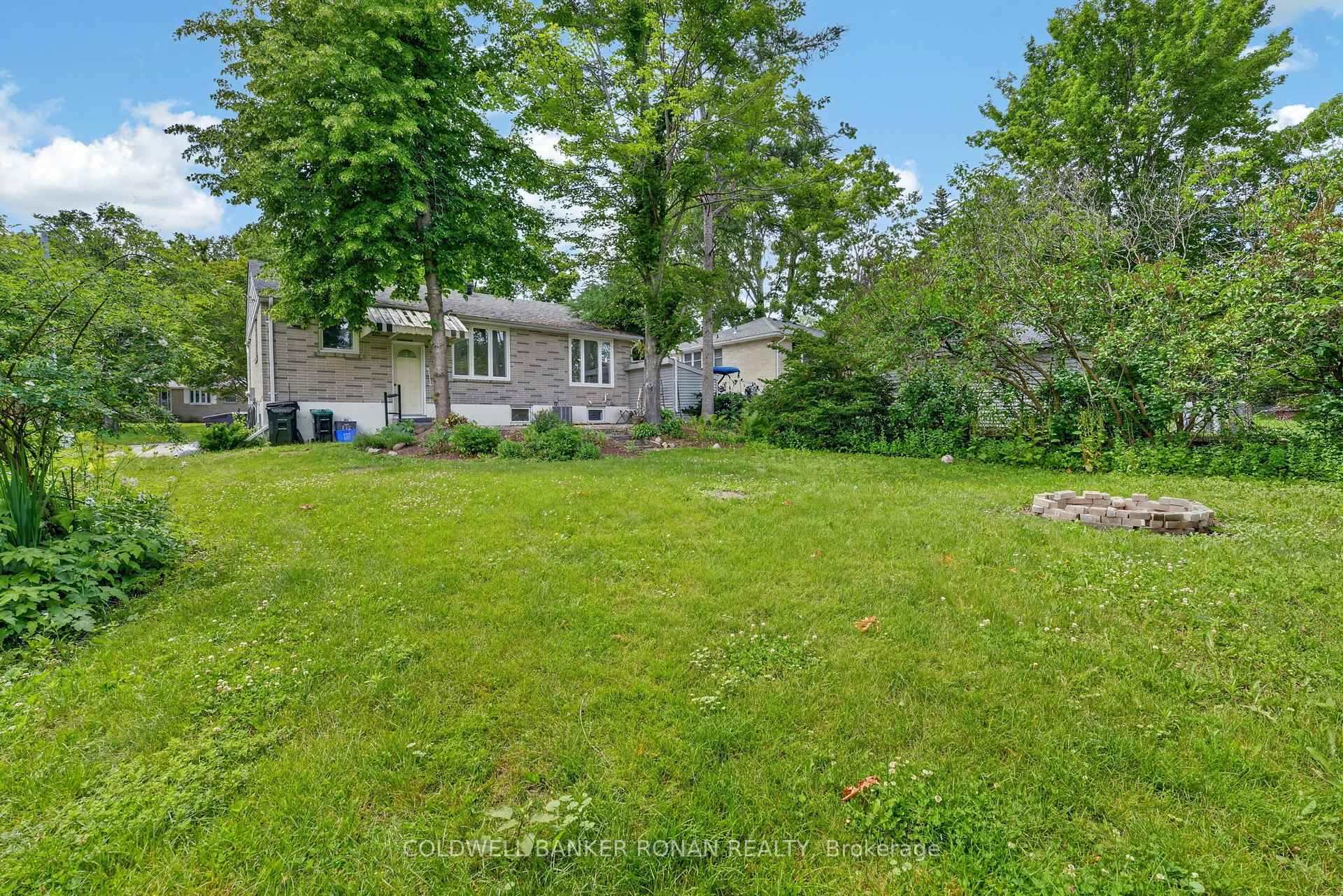 Photo 45 of 9 Vine Street, Barrie, Sunnidale — HOMEH