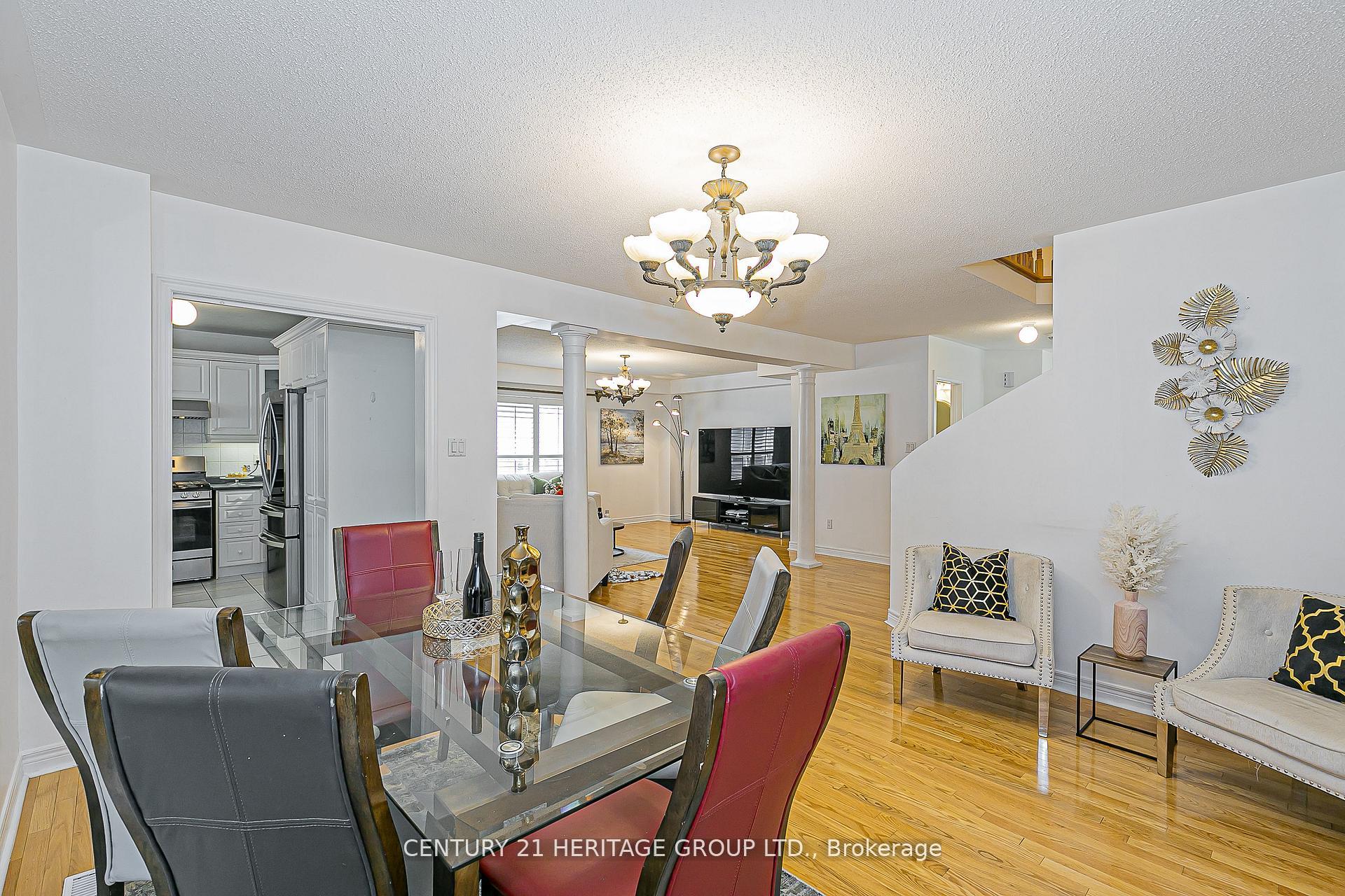 Photo 8 of 29 Eminence Road, Vaughan, Patterson — HOMEH