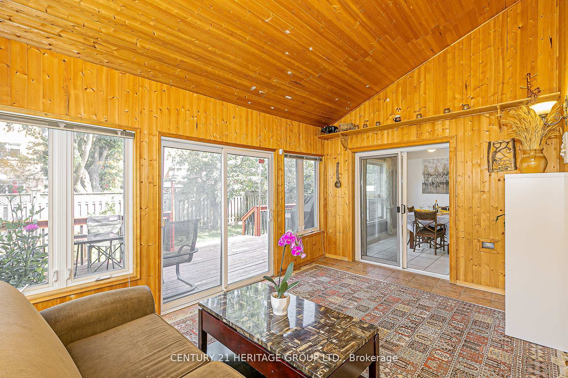 Photo 12 of 29 Eminence Road, Vaughan, Patterson — HOMEH