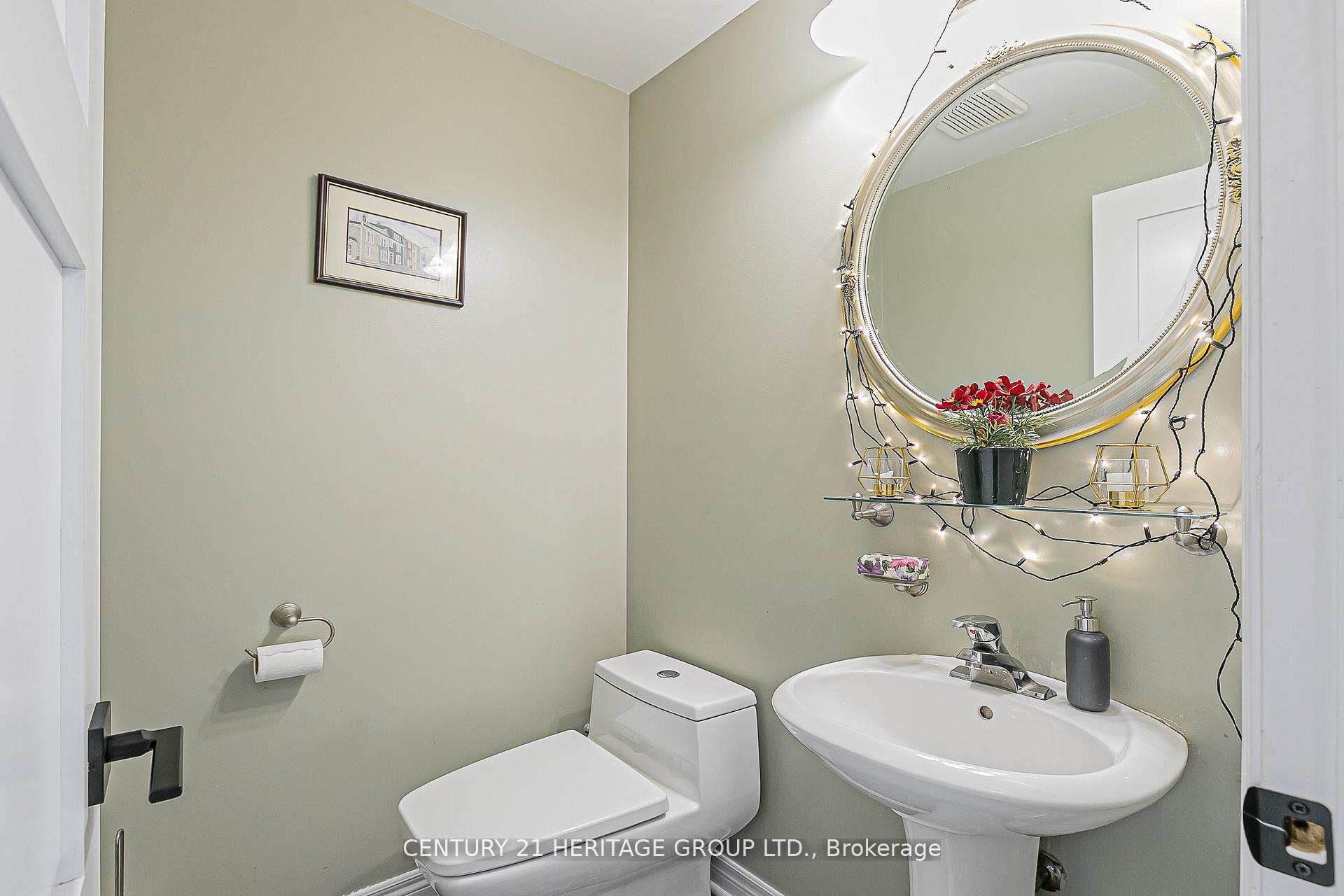 Photo 15 of 29 Eminence Road, Vaughan, Patterson — HOMEH