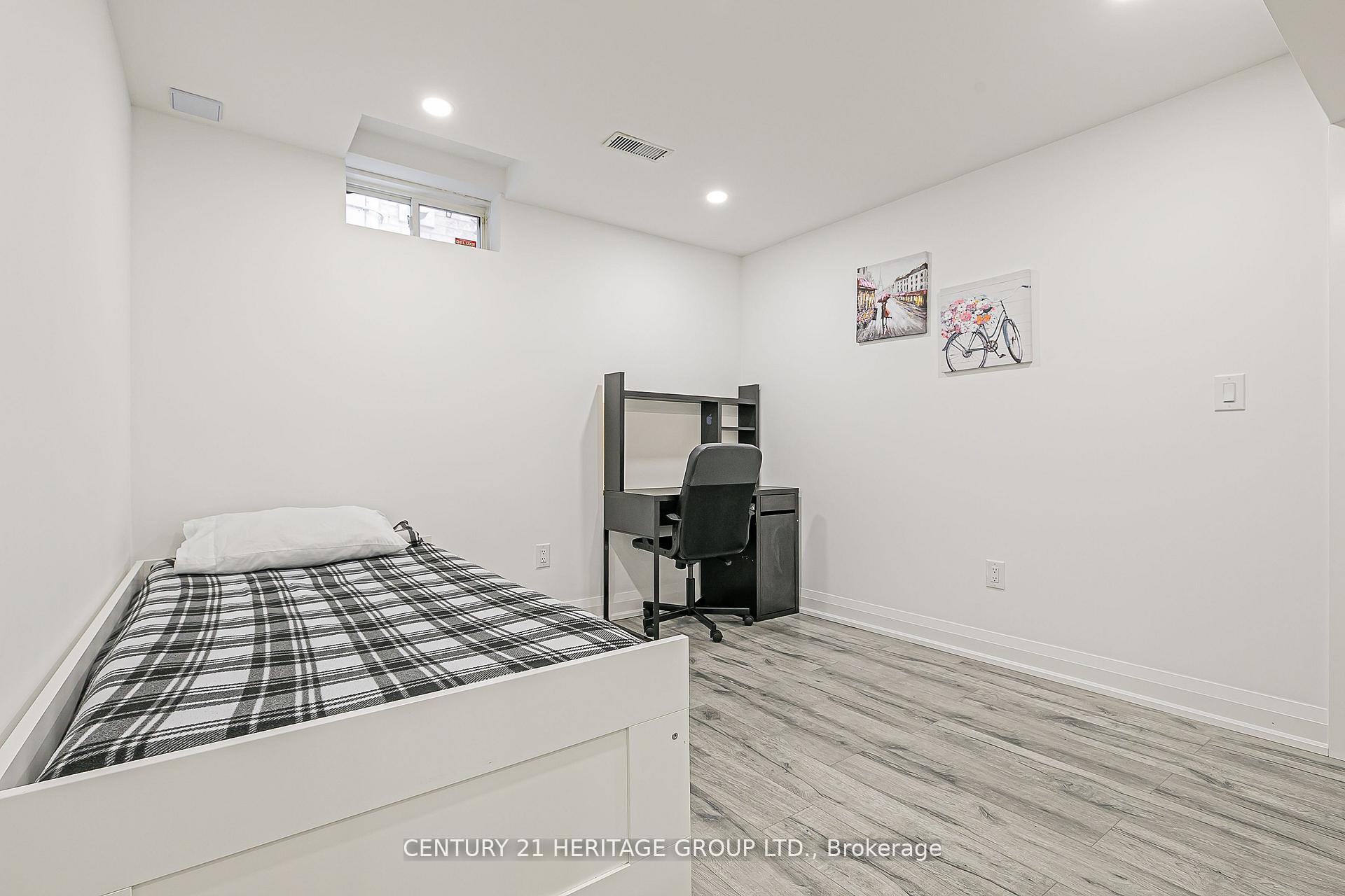 Photo 33 of 29 Eminence Road, Vaughan, Patterson — HOMEH