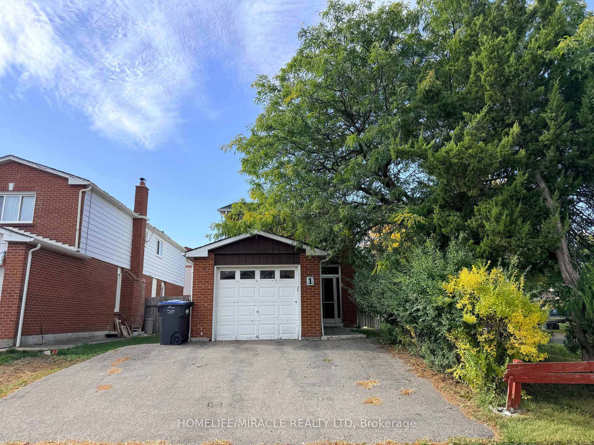 Photo 1 of 1 Hudson Drive, Brampton, Fletcher's West — HOMEH