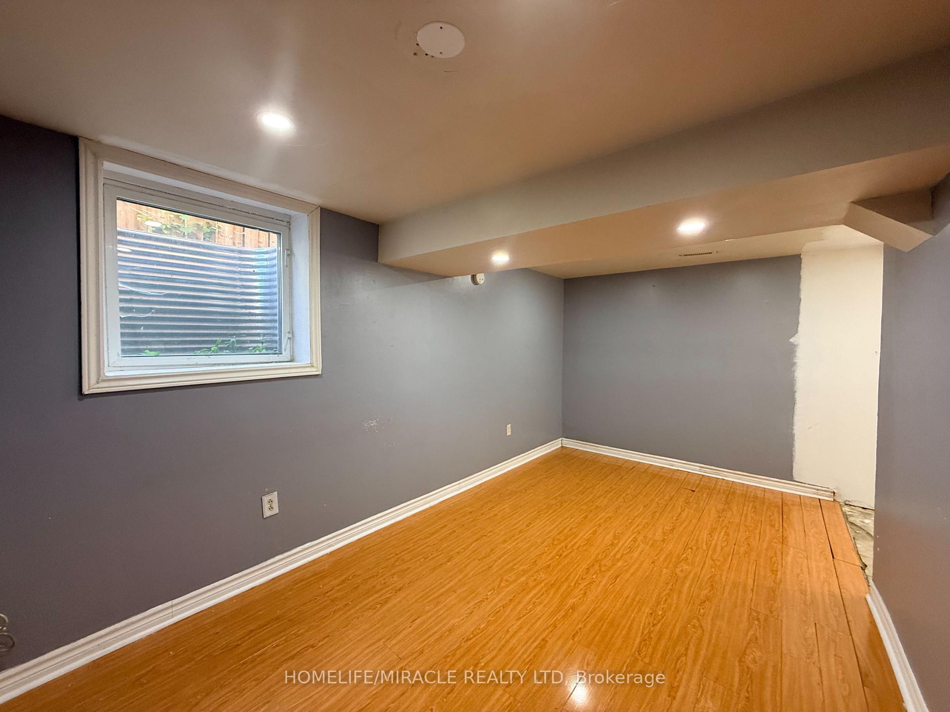 Photo 20 of 1 Hudson Drive, Brampton, Fletcher's West — HOMEH